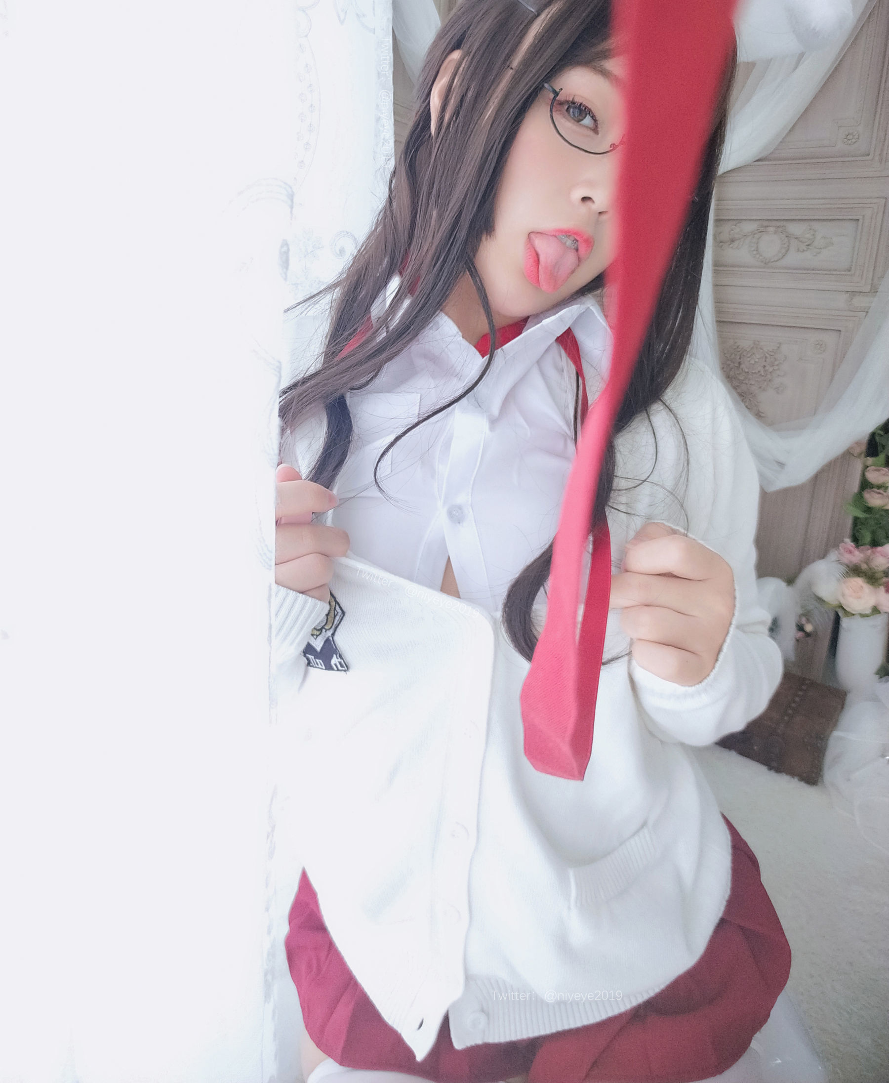 [网红COSER] 萌系小姐姐-白烨- - 发情期
