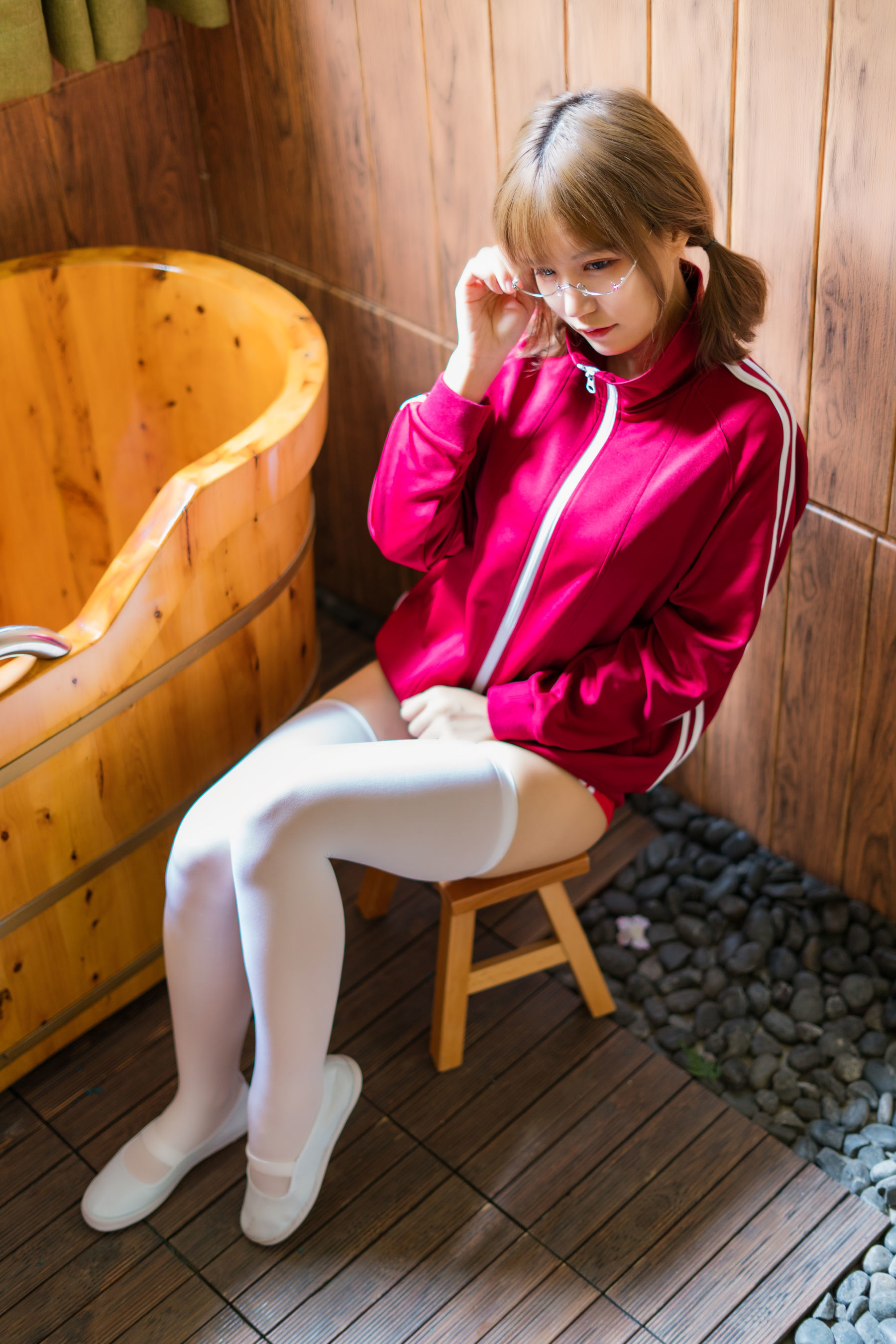 [网红COSER] 动漫博主小仓千代w - 红色体操服