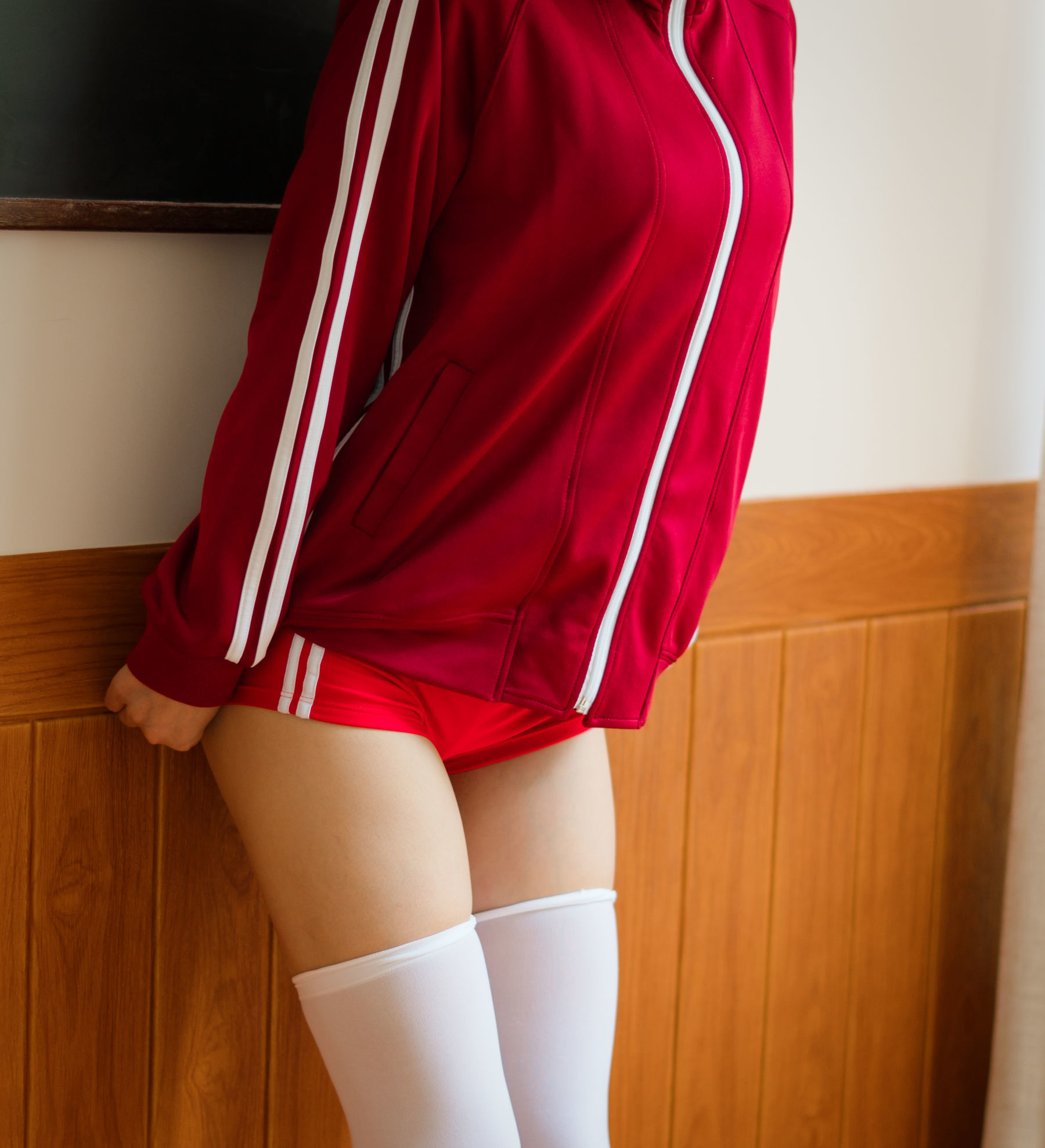 [网红COSER] 动漫博主小仓千代w - 红色体操服