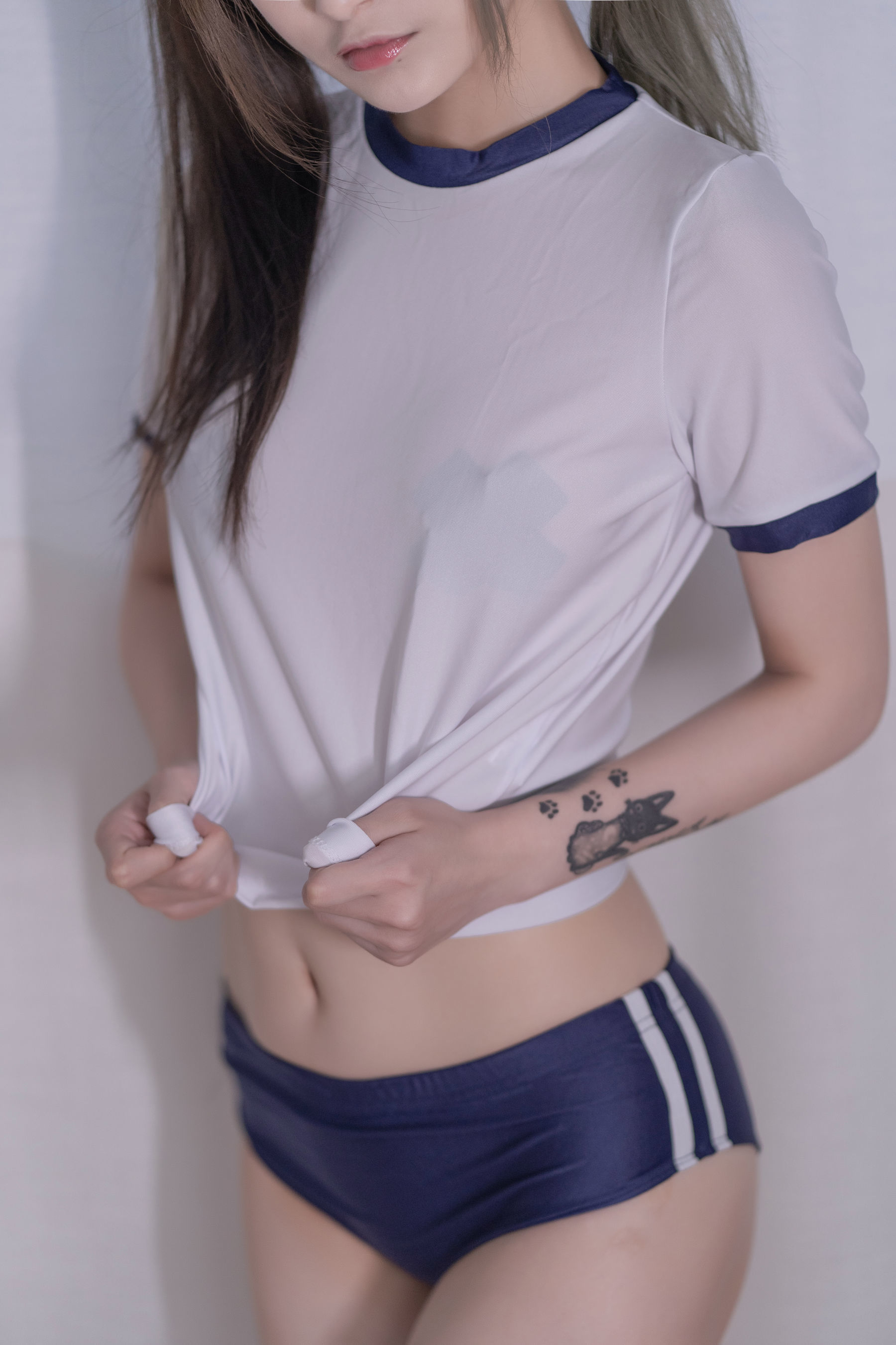 [网红COSER] 动漫博主铁板烧鬼舞w - 体操服