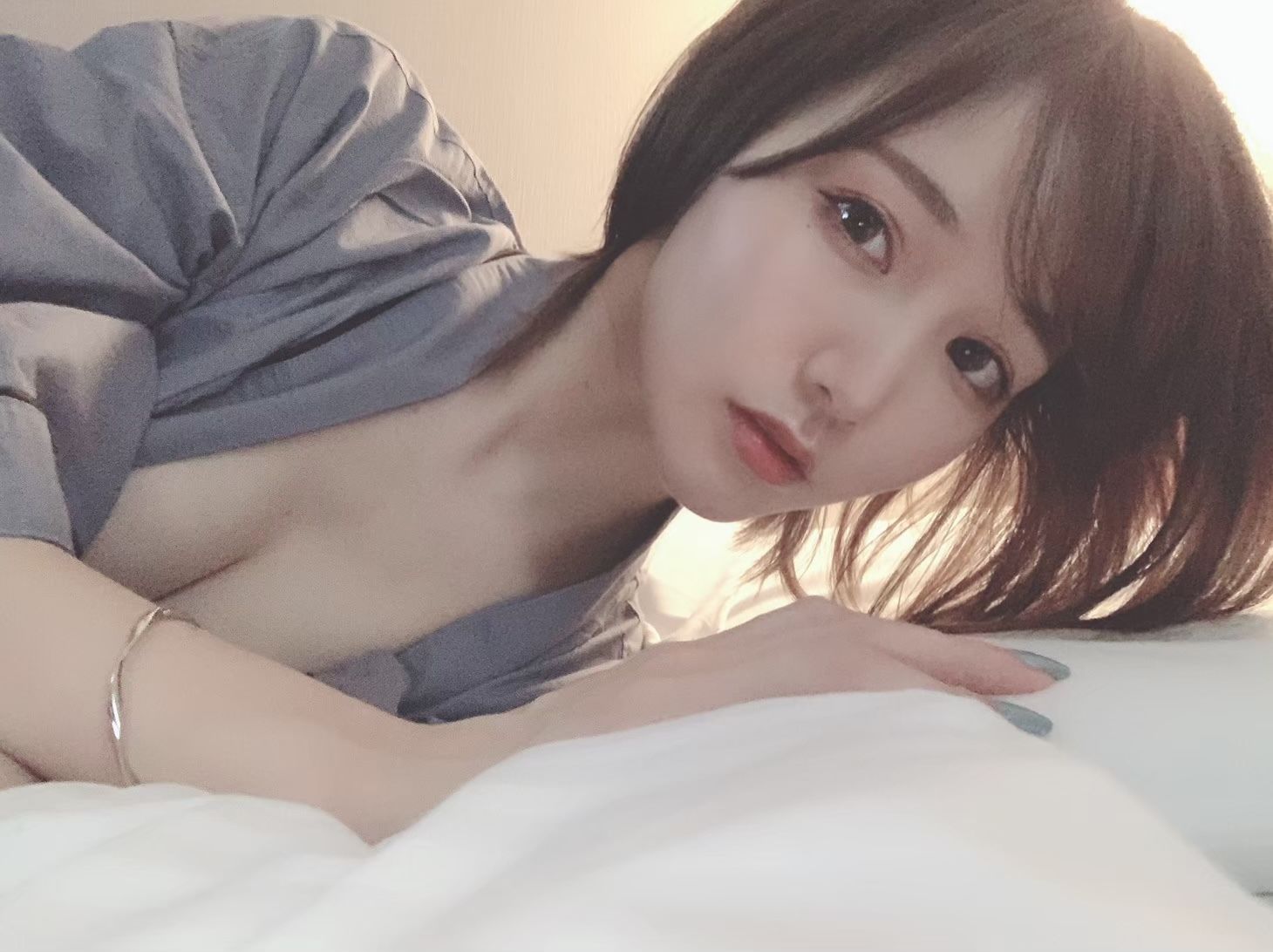 [网红COSER] 日本甜美COSERけんけん[fantia] 2020.08 8月の自撮りいろいろ♡八月的各种自拍照