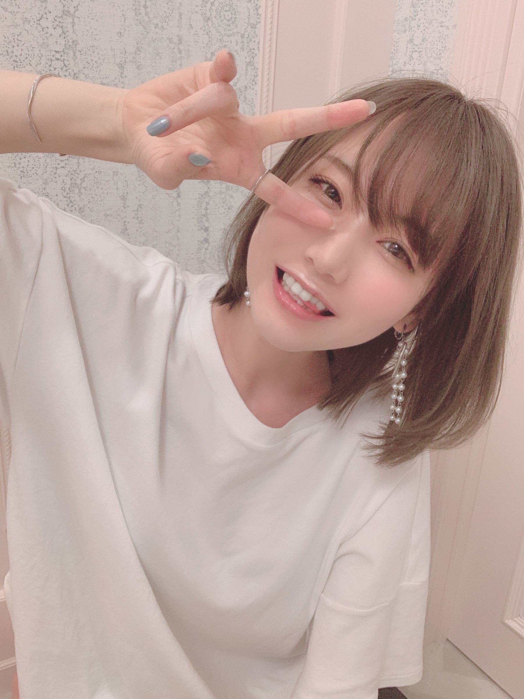 [网红COSER] 日本甜美COSERけんけん[fantia] 2020.07 フロントホックがどう外れるか気になりません？