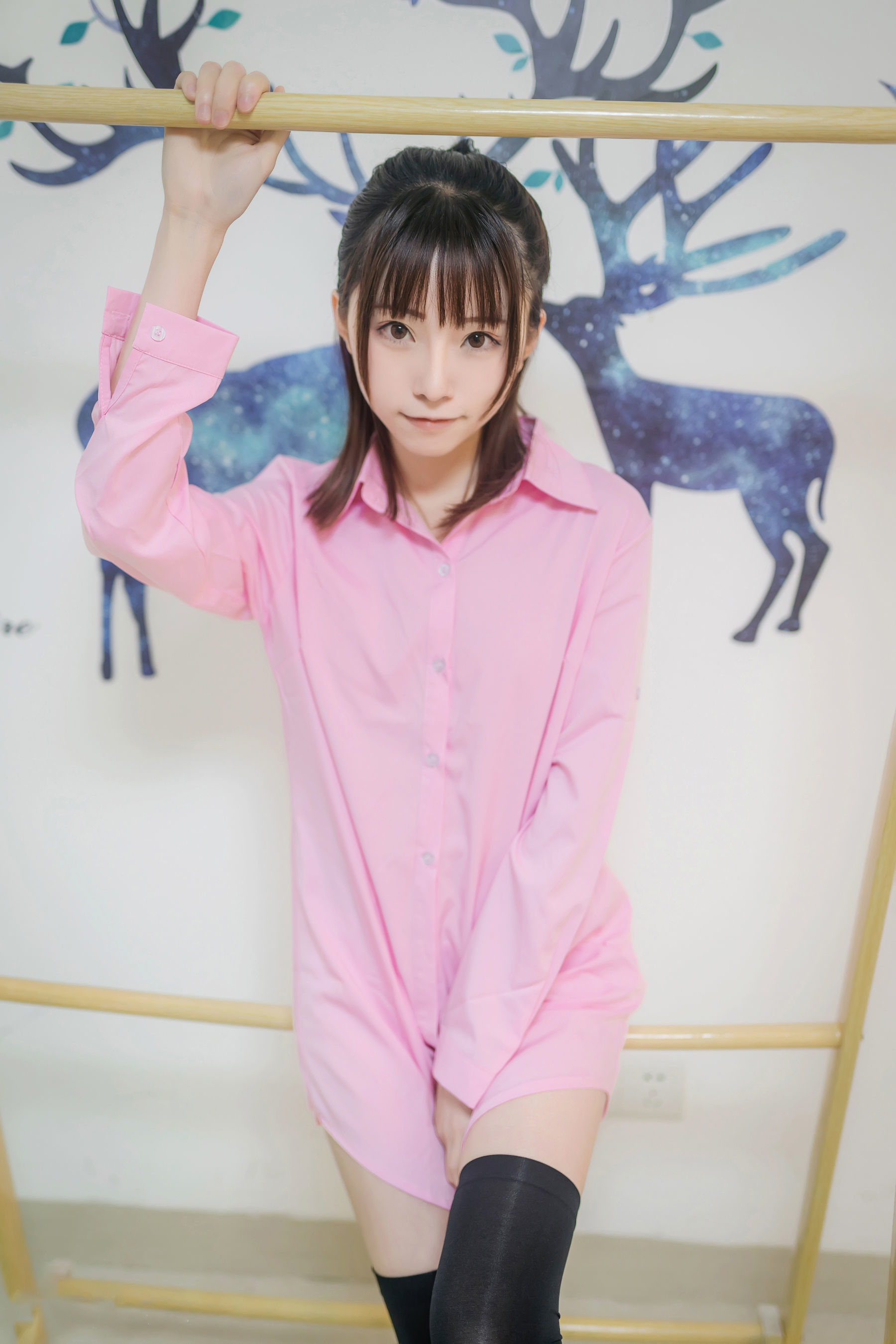[网红COSER] 动漫博主Kitaro_绮太郎 - 粉色衬衫