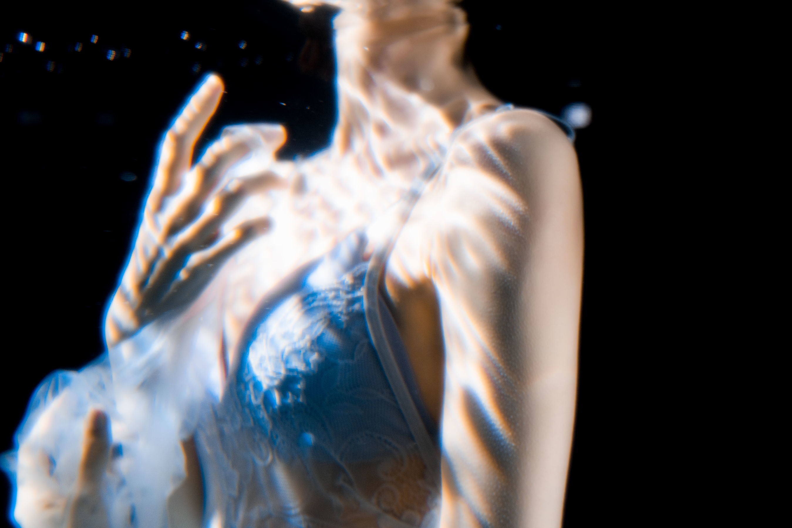 [网红COSER] 萌系小姐姐木绵绵OwO - 清澈水下