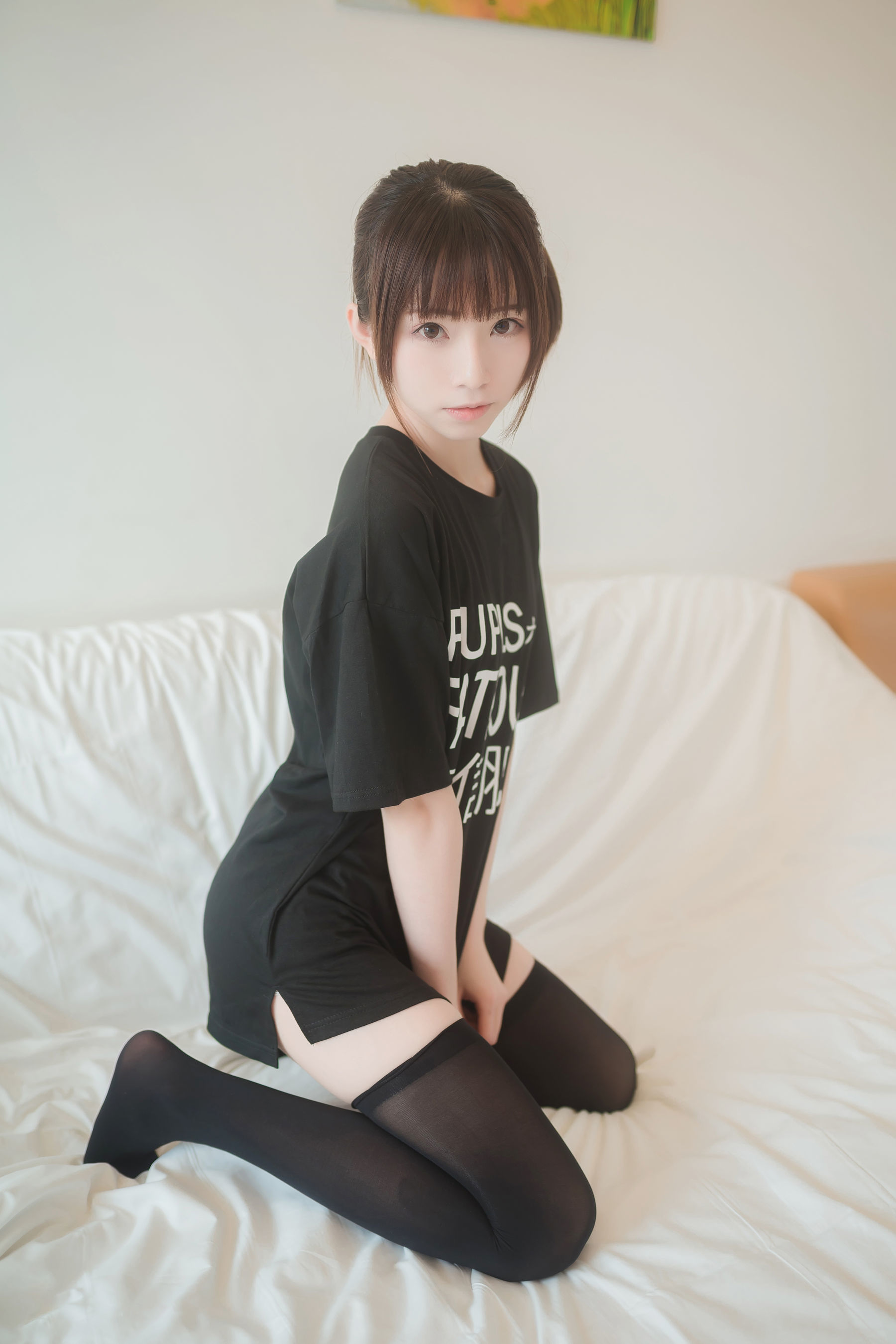 [网红COSER] 动漫博主Kitaro_绮太郎 - 半袖双马尾