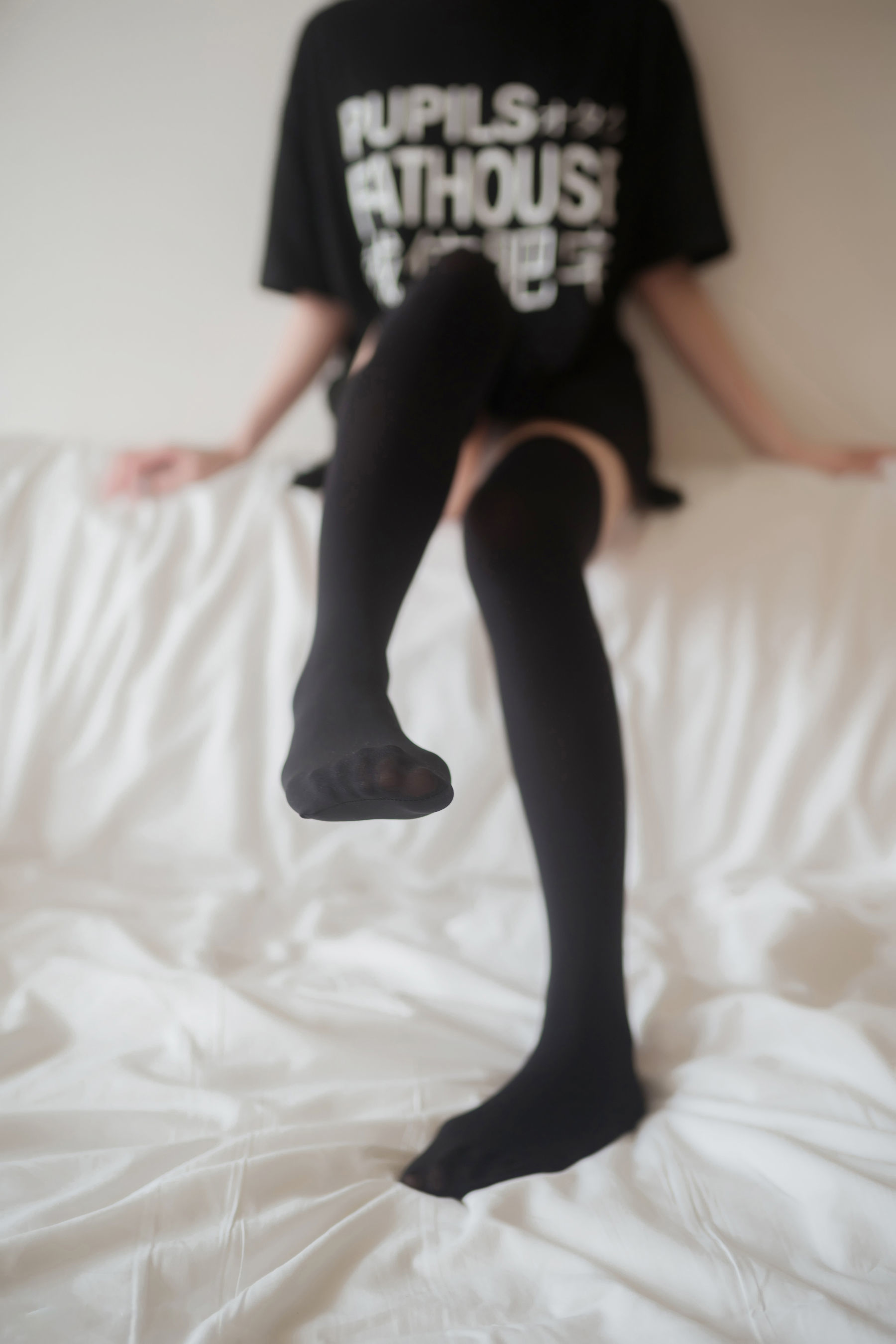 [网红COSER] 动漫博主Kitaro_绮太郎 - 半袖双马尾