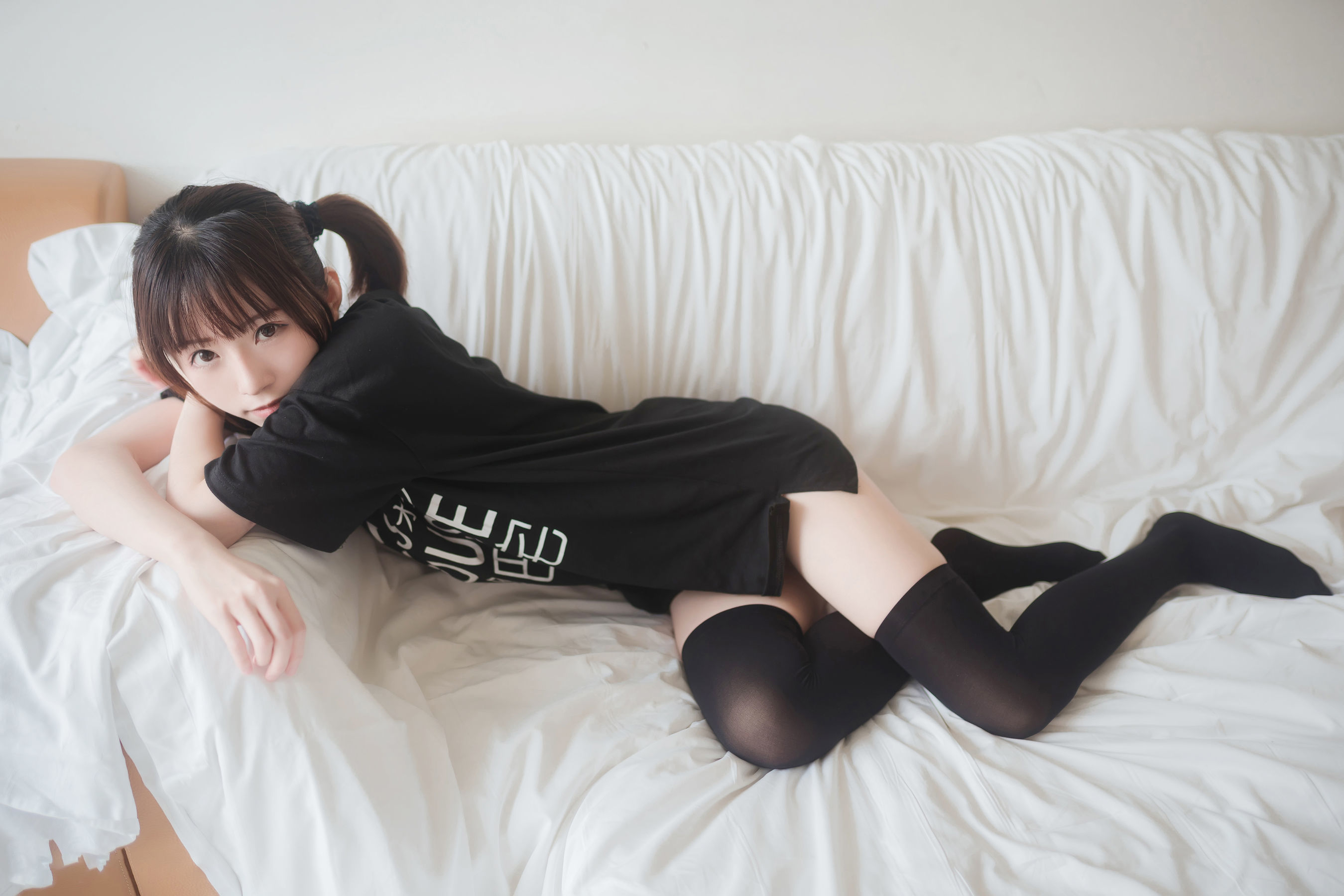 [网红COSER] 动漫博主Kitaro_绮太郎 - 半袖双马尾
