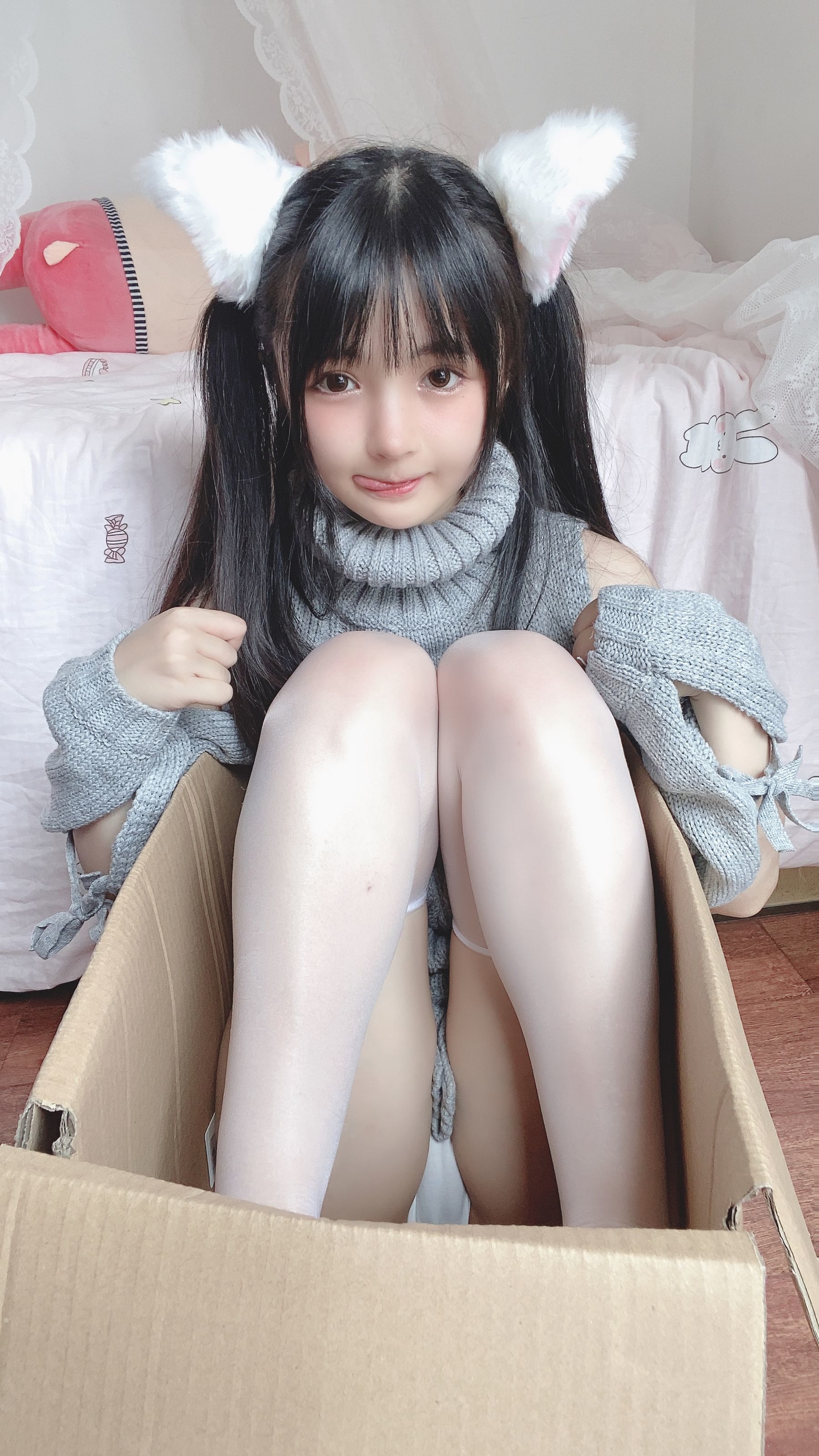 [网红COSER] 桜井宁宁 - 白い猫ちゃん