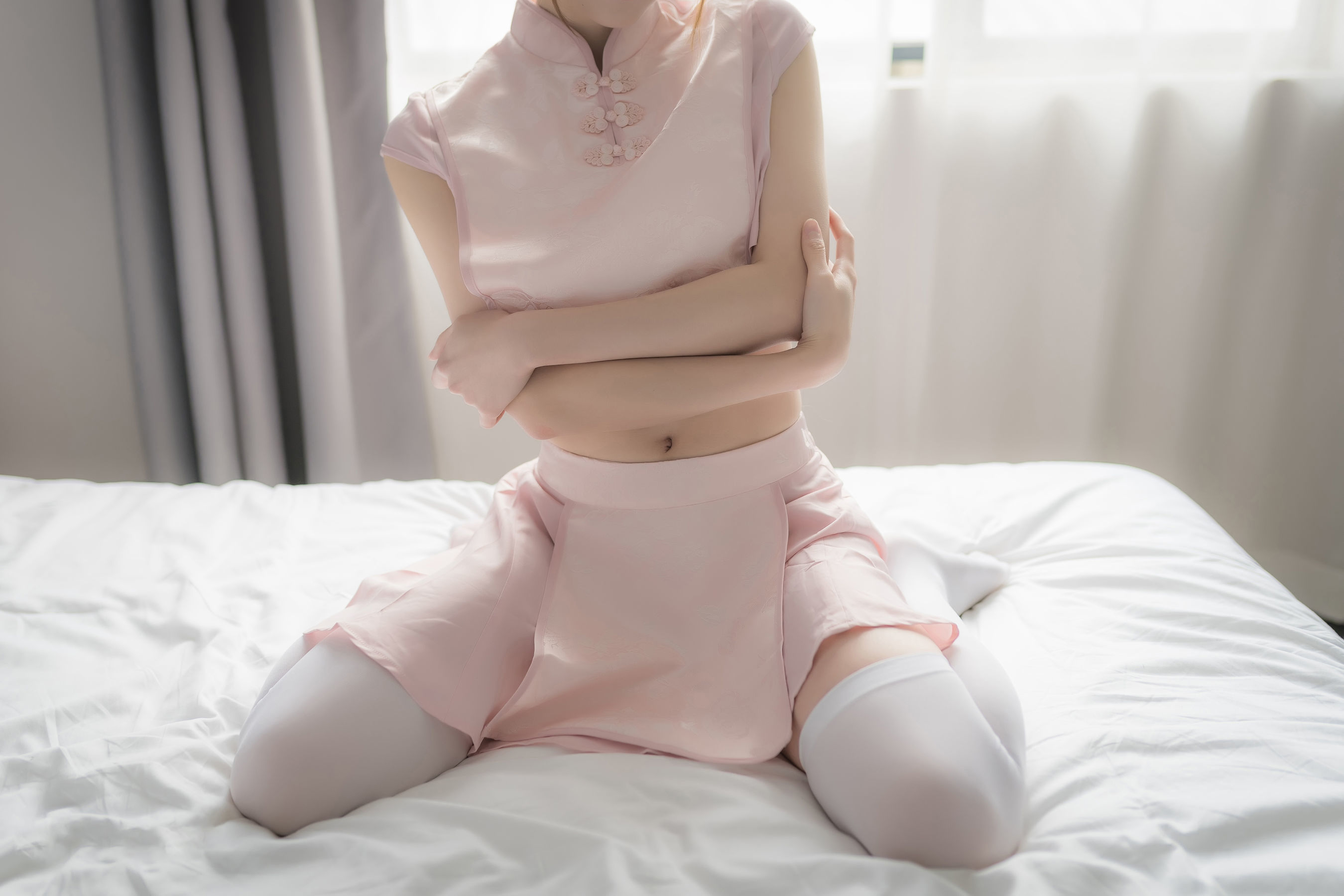 [网红COSER] 动漫博主Kitaro_绮太郎 - 粉色团子