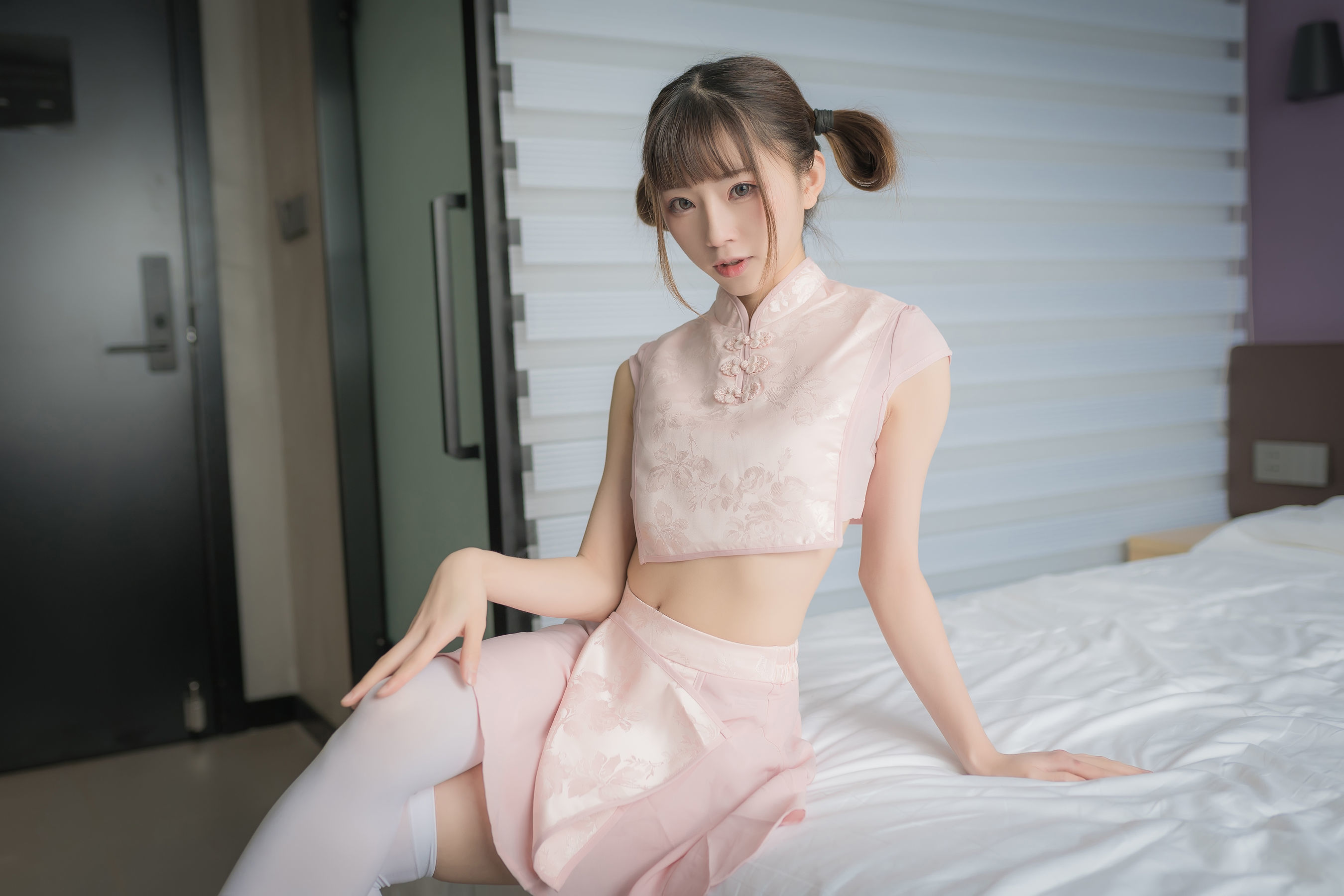 [网红COSER] 动漫博主Kitaro_绮太郎 - 粉色团子