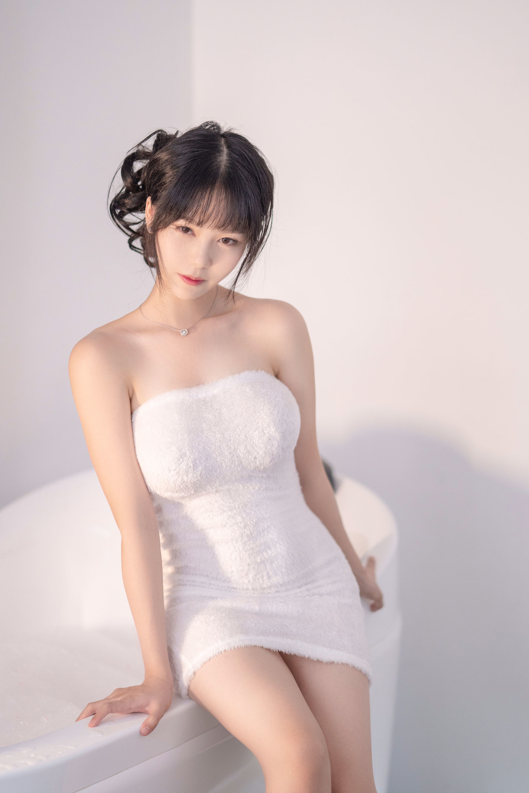 [网红COSER] 抖娘-利世图集 - 浴缸