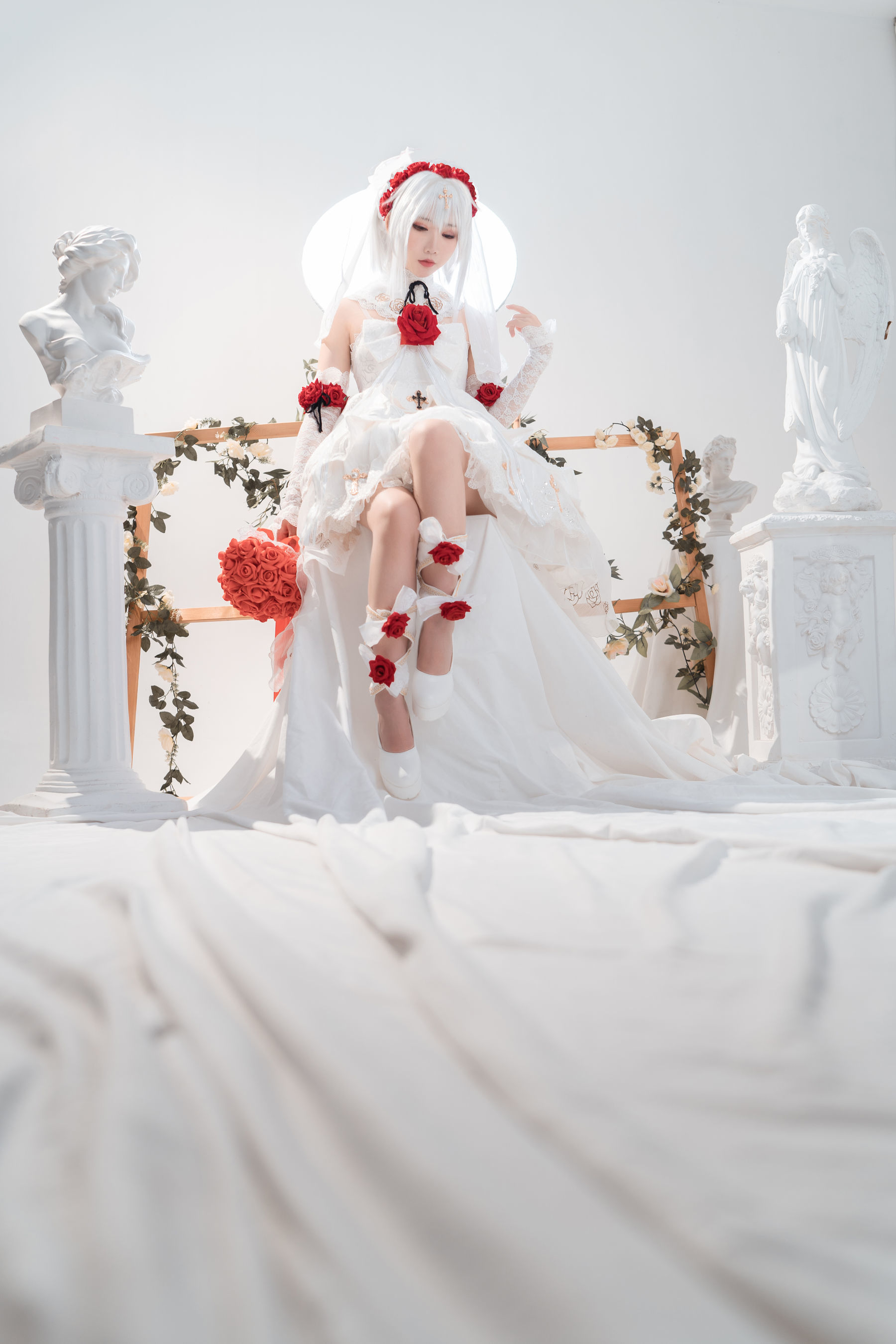 [网红COSER] 可爱人气Coser面饼仙儿 - 德丽莎婚纱