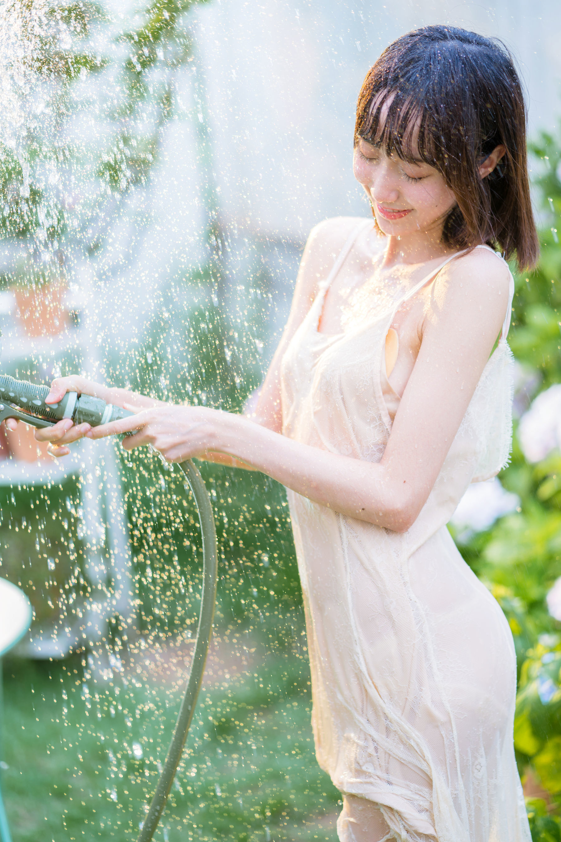 [网红COSER] 萌系小姐姐木绵绵OwO - 湿润微风