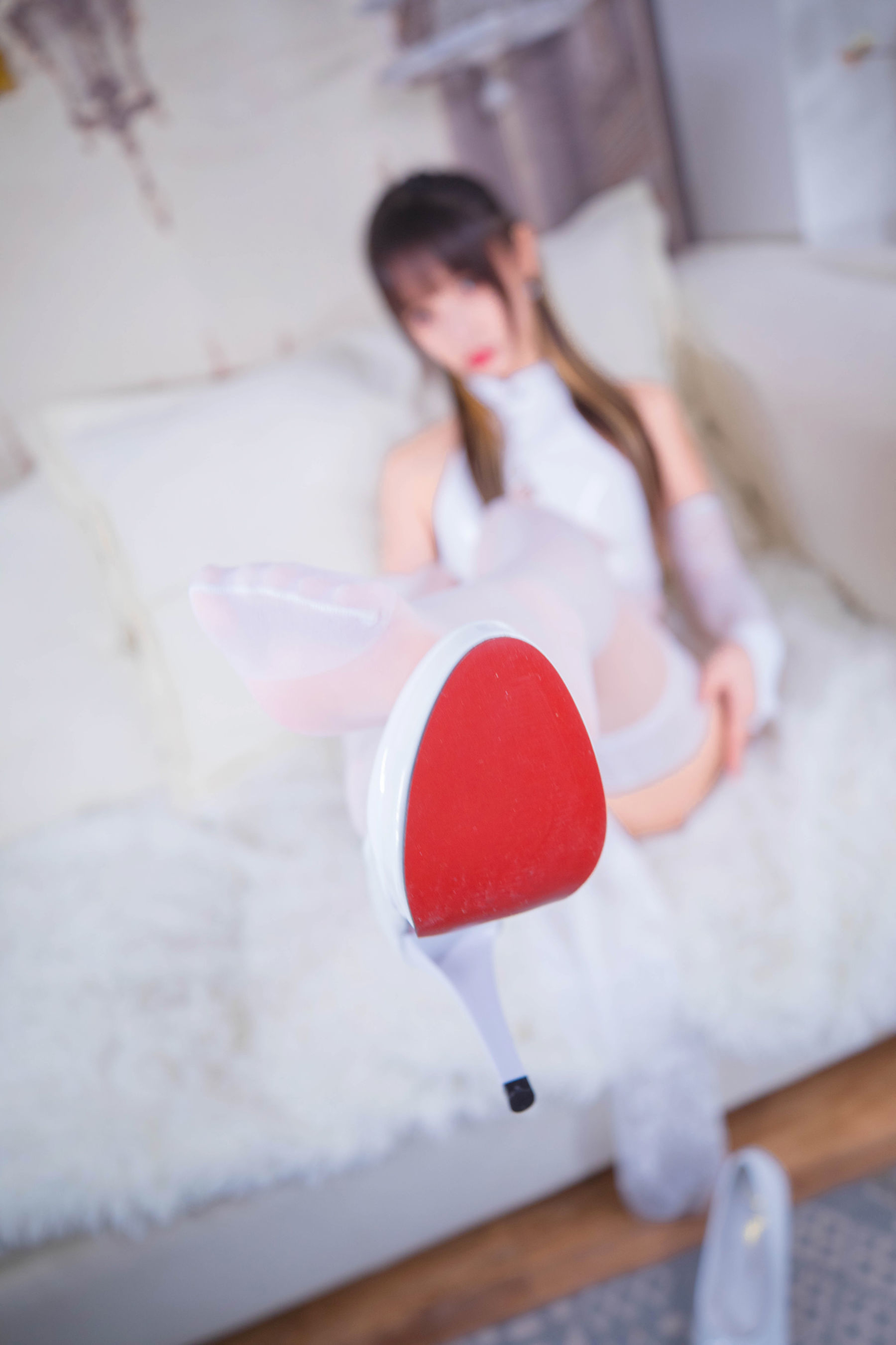 [网红COSER] 萝莉神楽板真冬之風と月-白旗袍