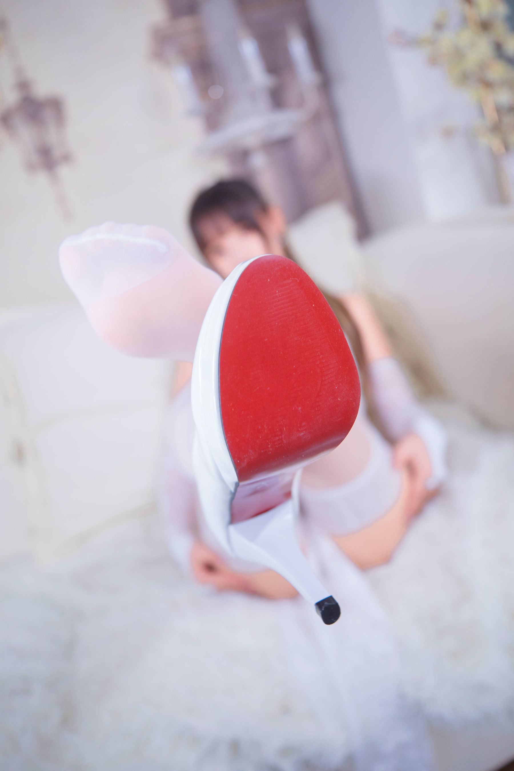 [网红COSER] 萝莉神楽板真冬之風と月-白旗袍