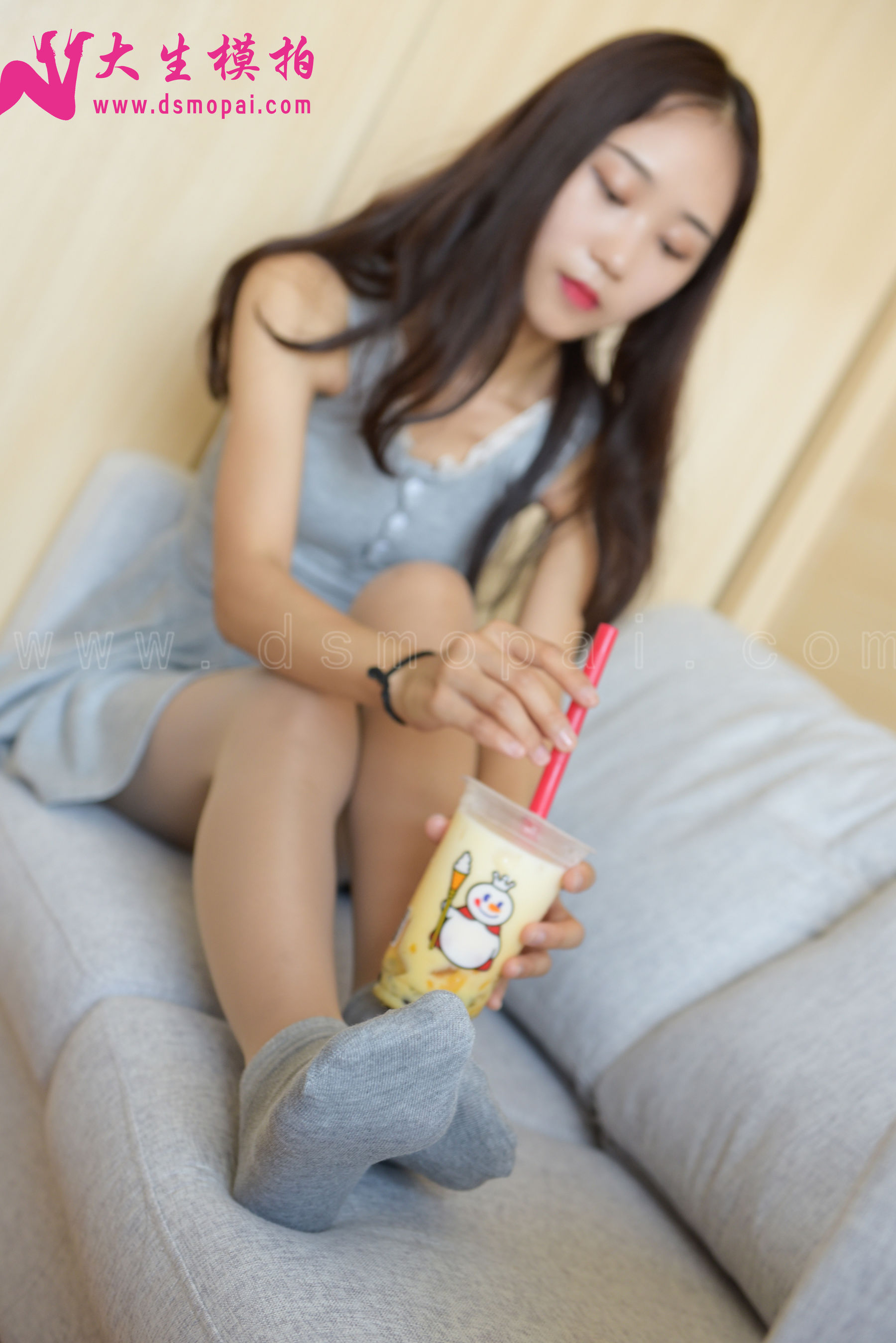 [大生模拍] No.140 菲菲 奶昔和棉袜肉丝的交织