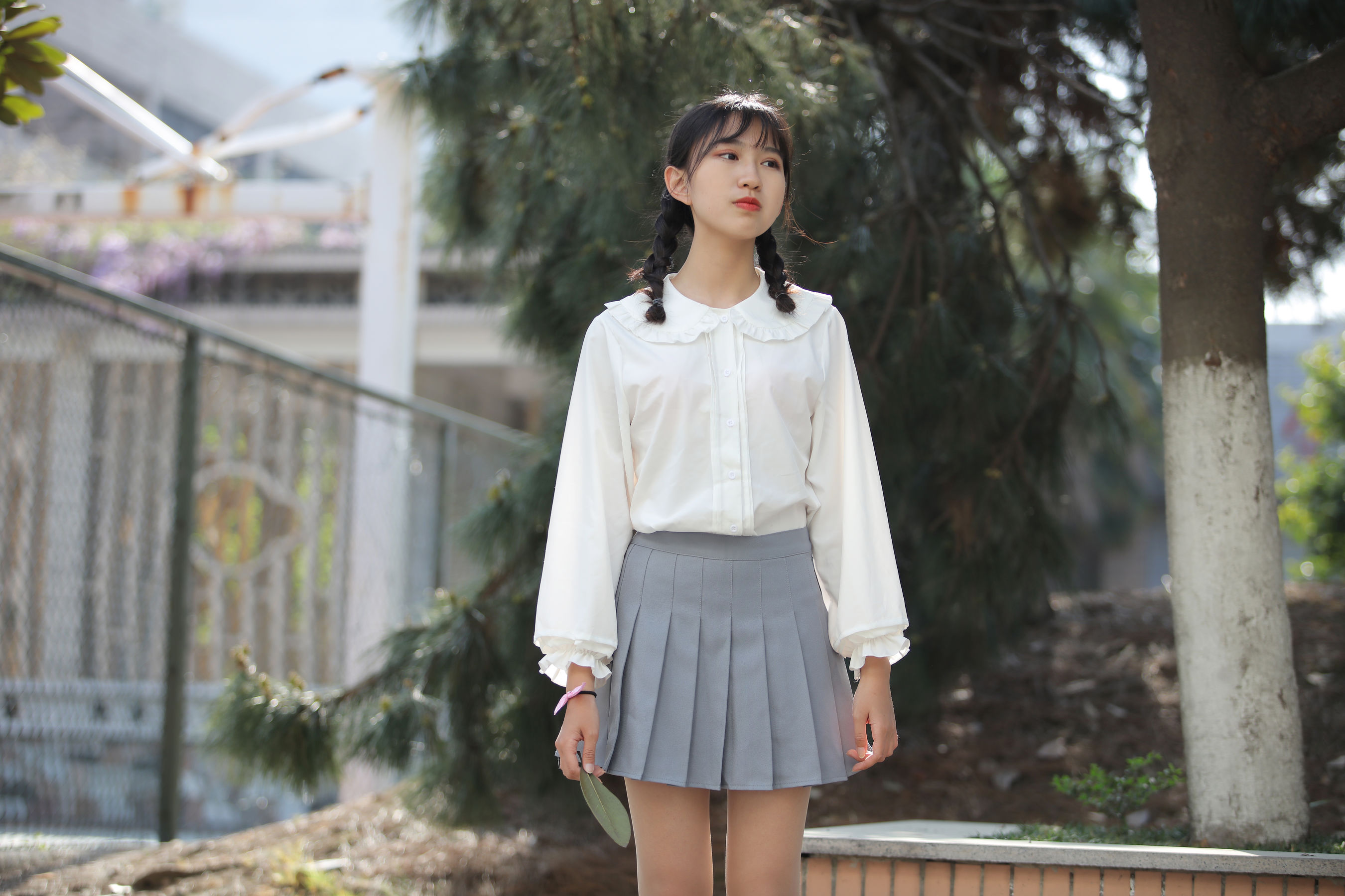 [奈丝] NO.072 小橙子 扎马尾辫 穿白褶裙