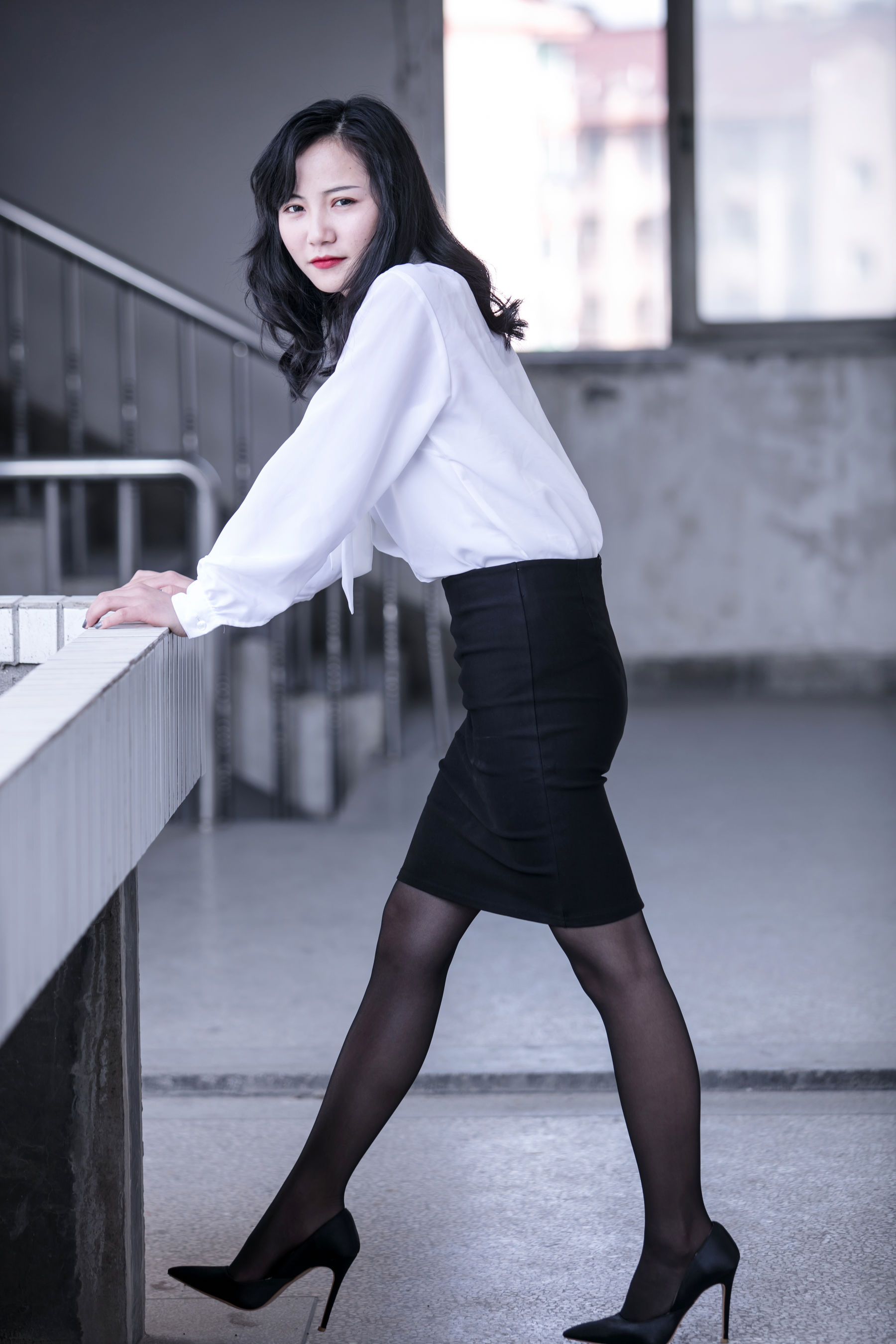 [奈丝] NO.087 小啊刀 通勤Office Lady