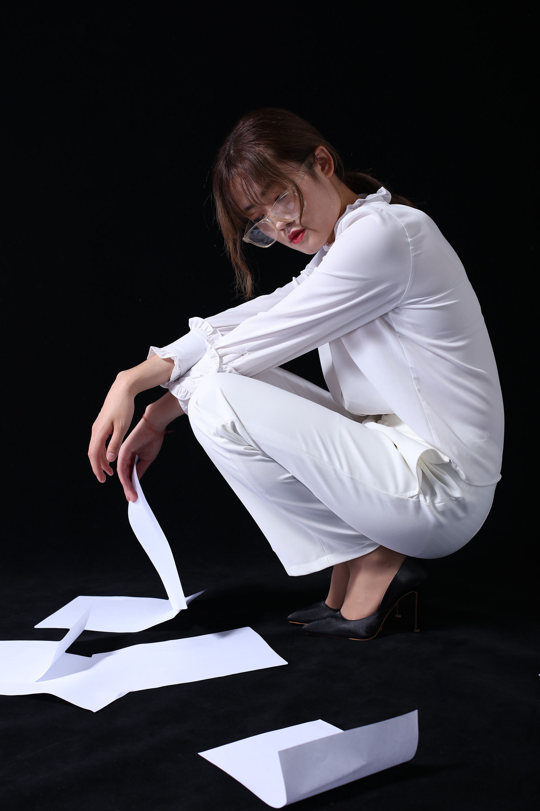 [奈丝] NO.126 可乐 御姐套装 裤里丝
