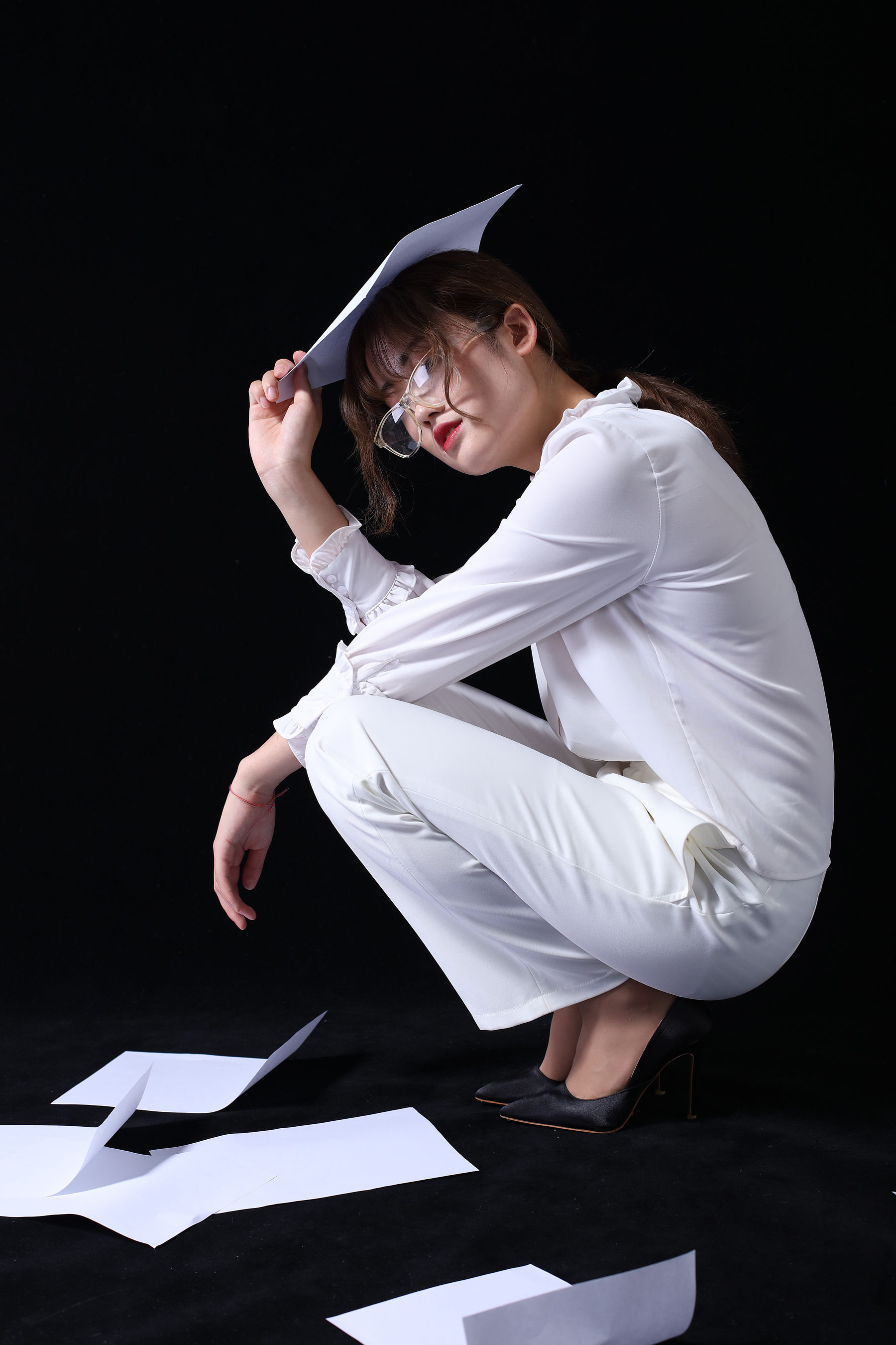 [奈丝] NO.126 可乐 御姐套装 裤里丝