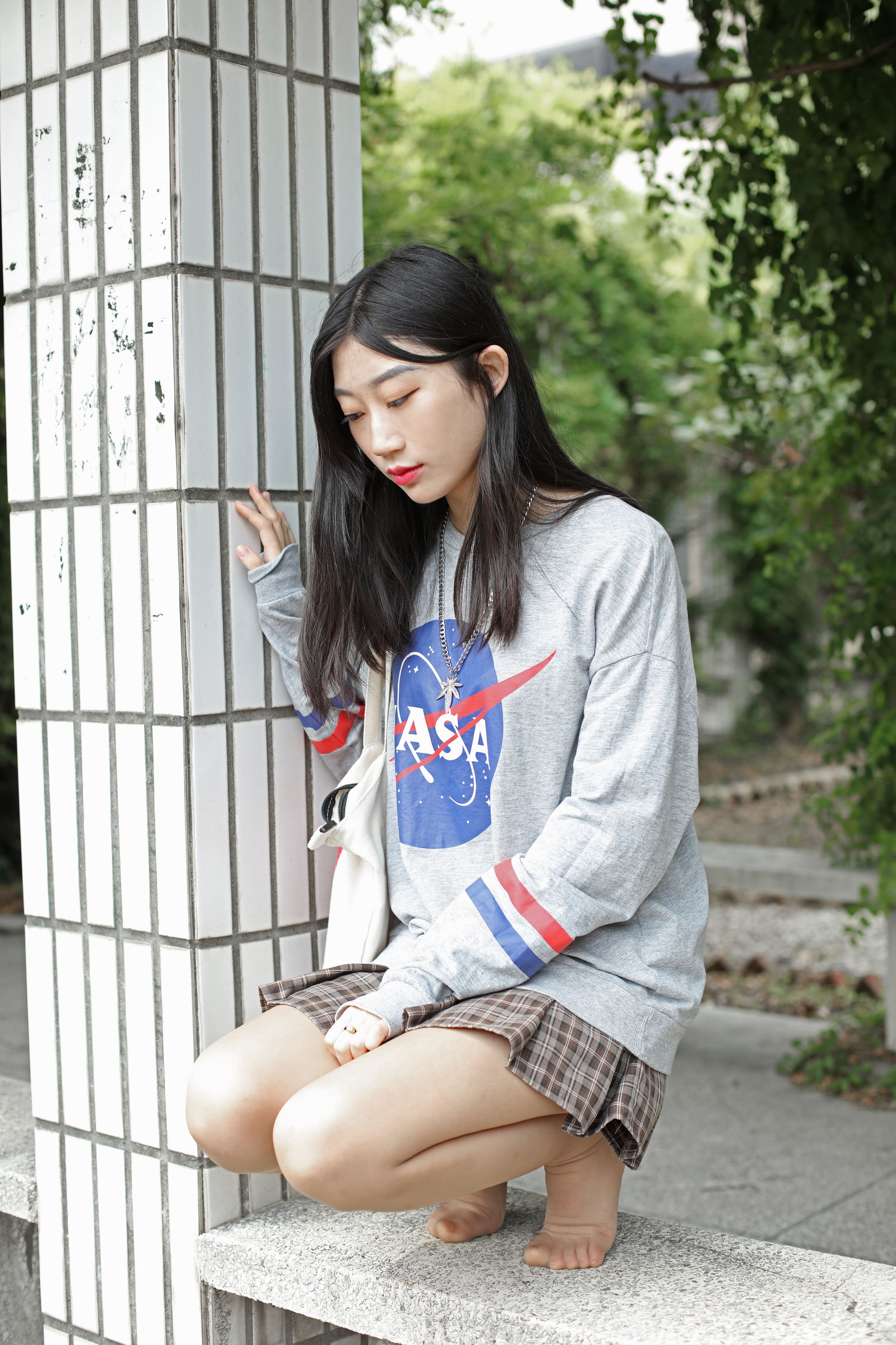 [奈丝] NO.147 翼宁 长腿石凳上的软妹