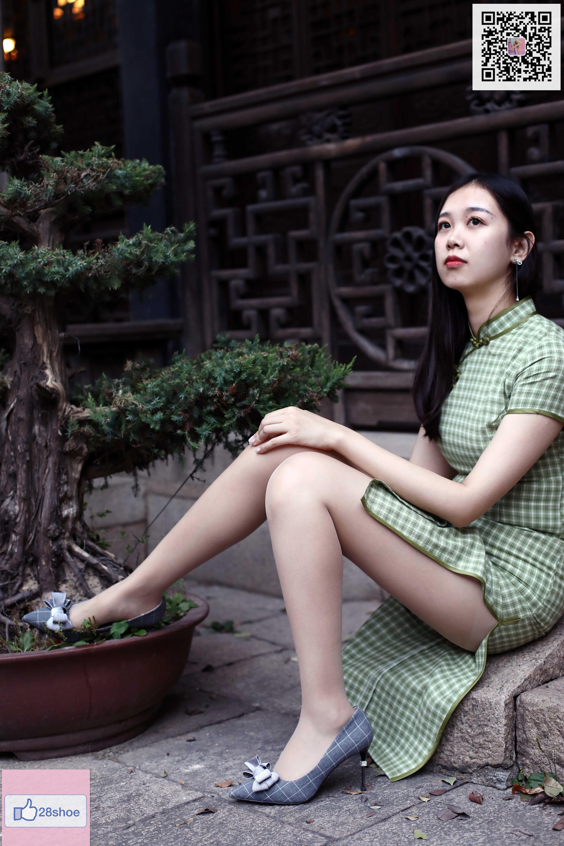 [奈丝] NO.151 乐乐 修长美腿配肉丝
