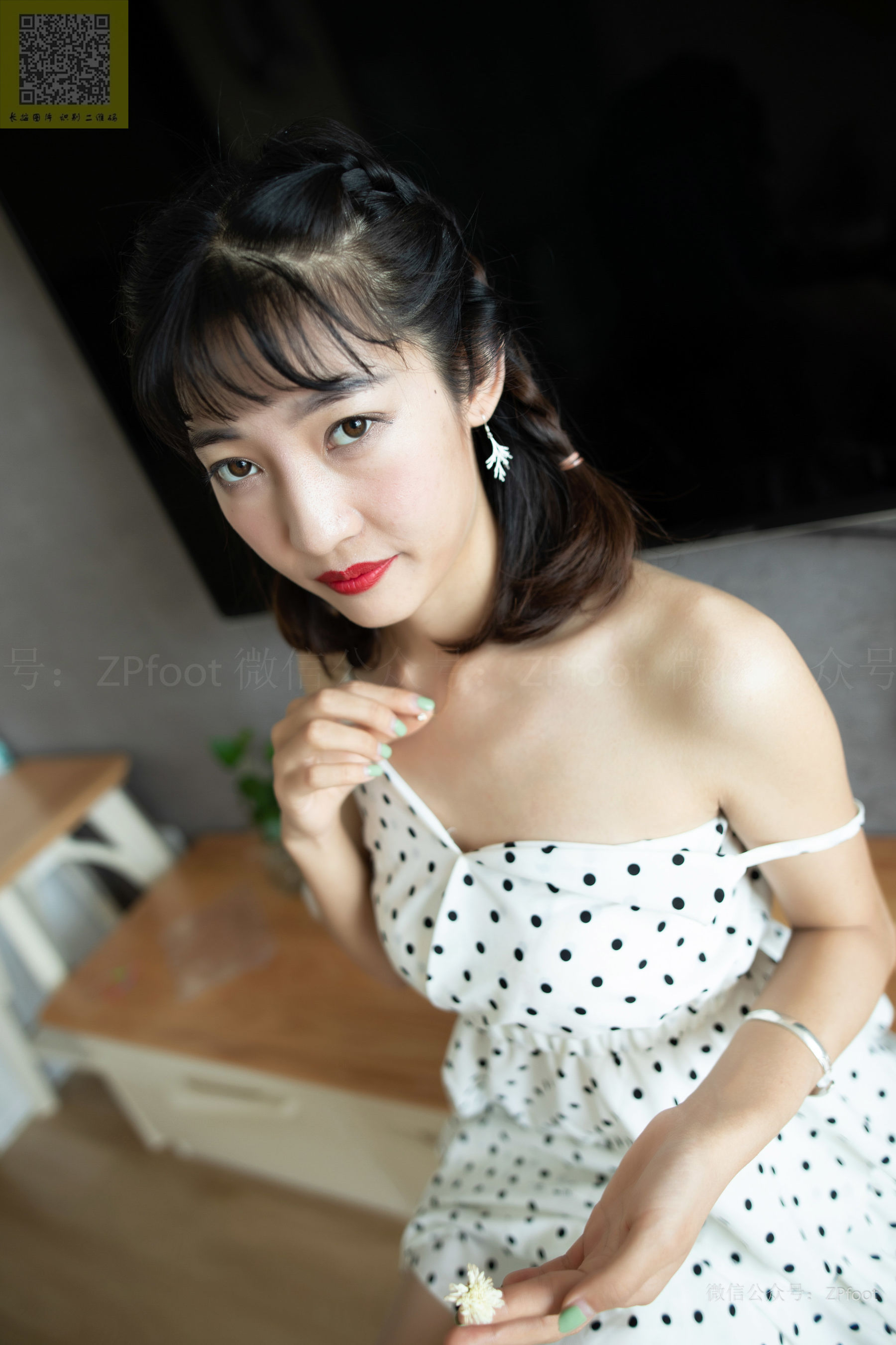 [山茶摄影LSS] NO.126  丝袜泡茶