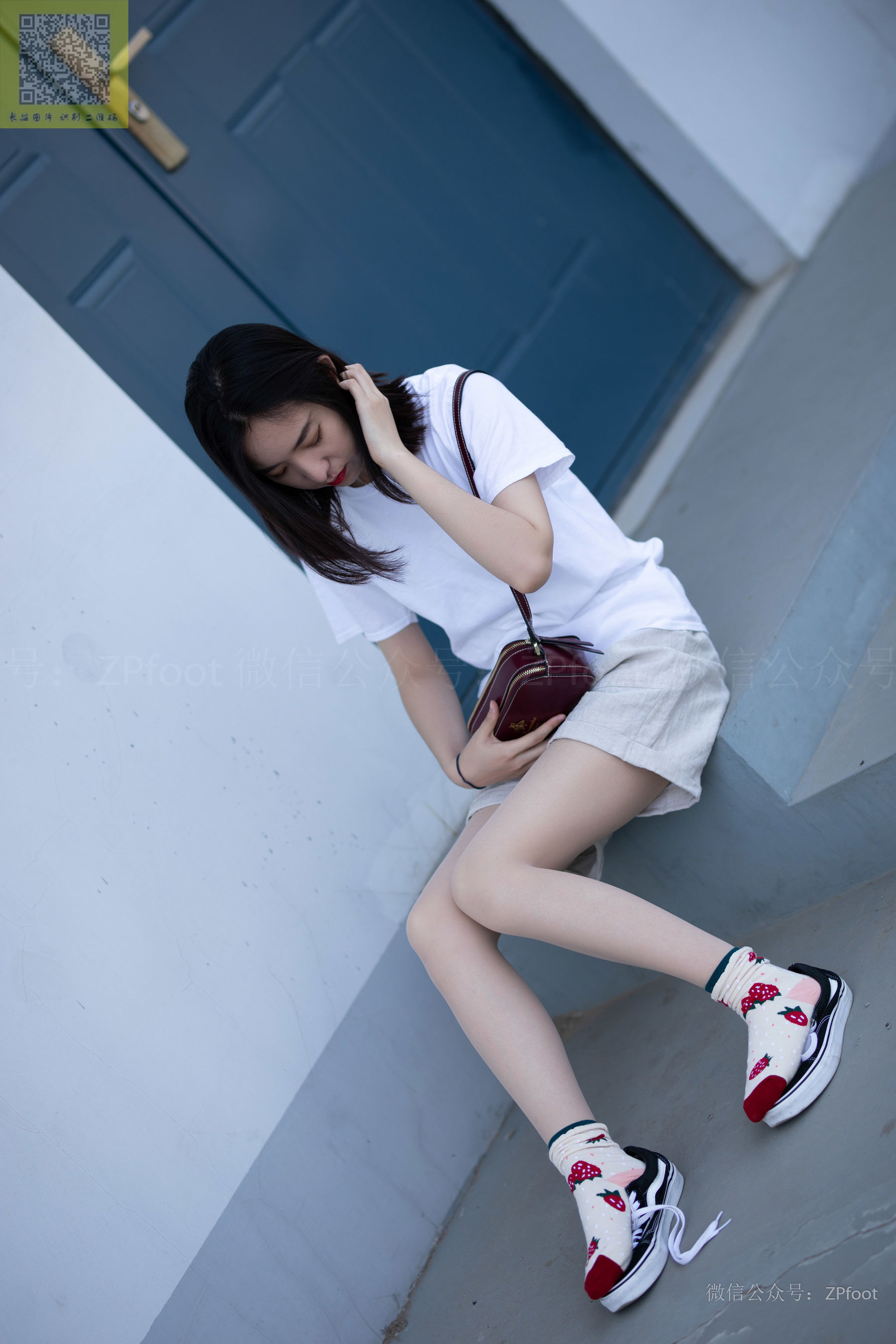 [山茶摄影LSS] NO.141  学妹操场肉丝