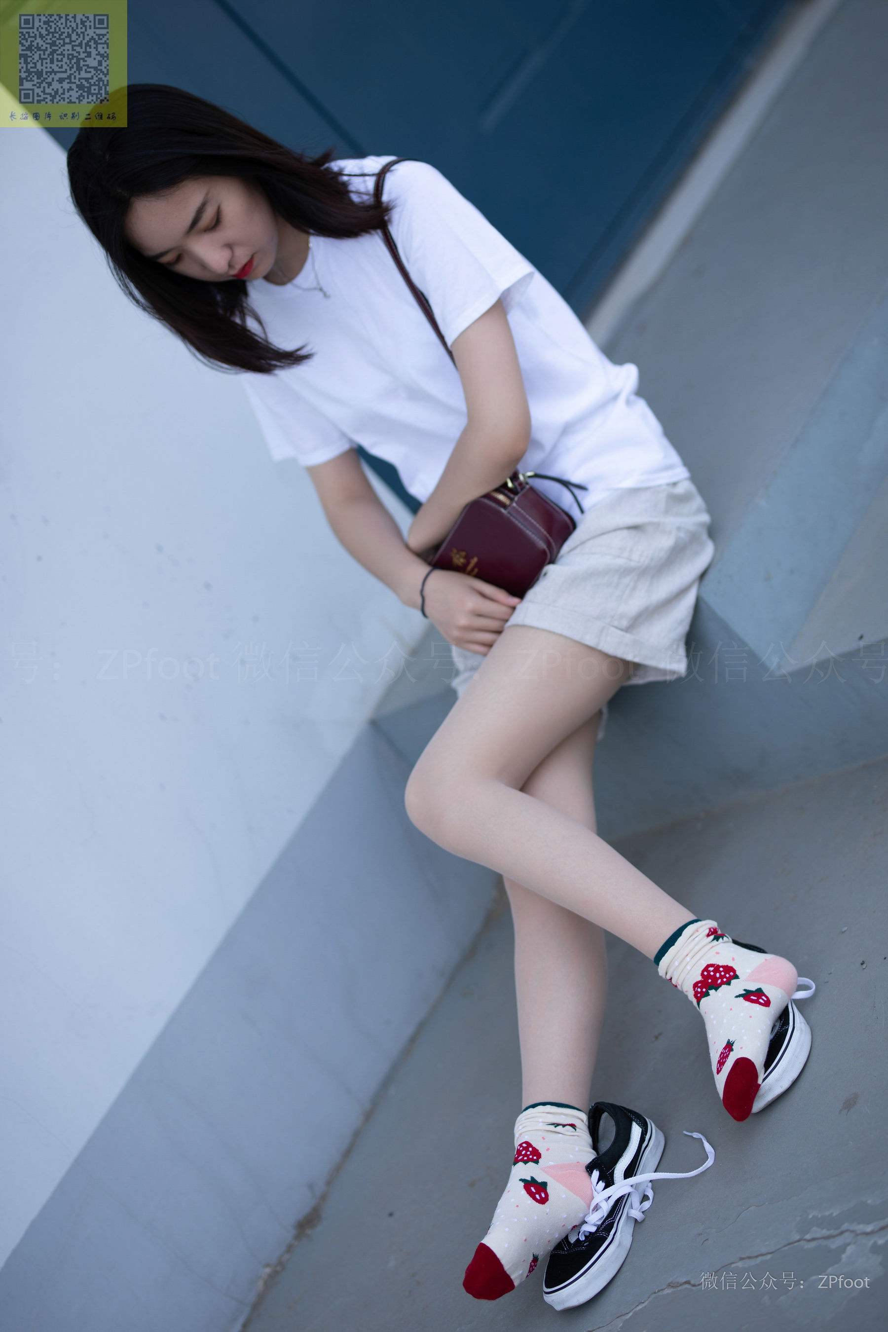 [山茶摄影LSS] NO.141  学妹操场肉丝