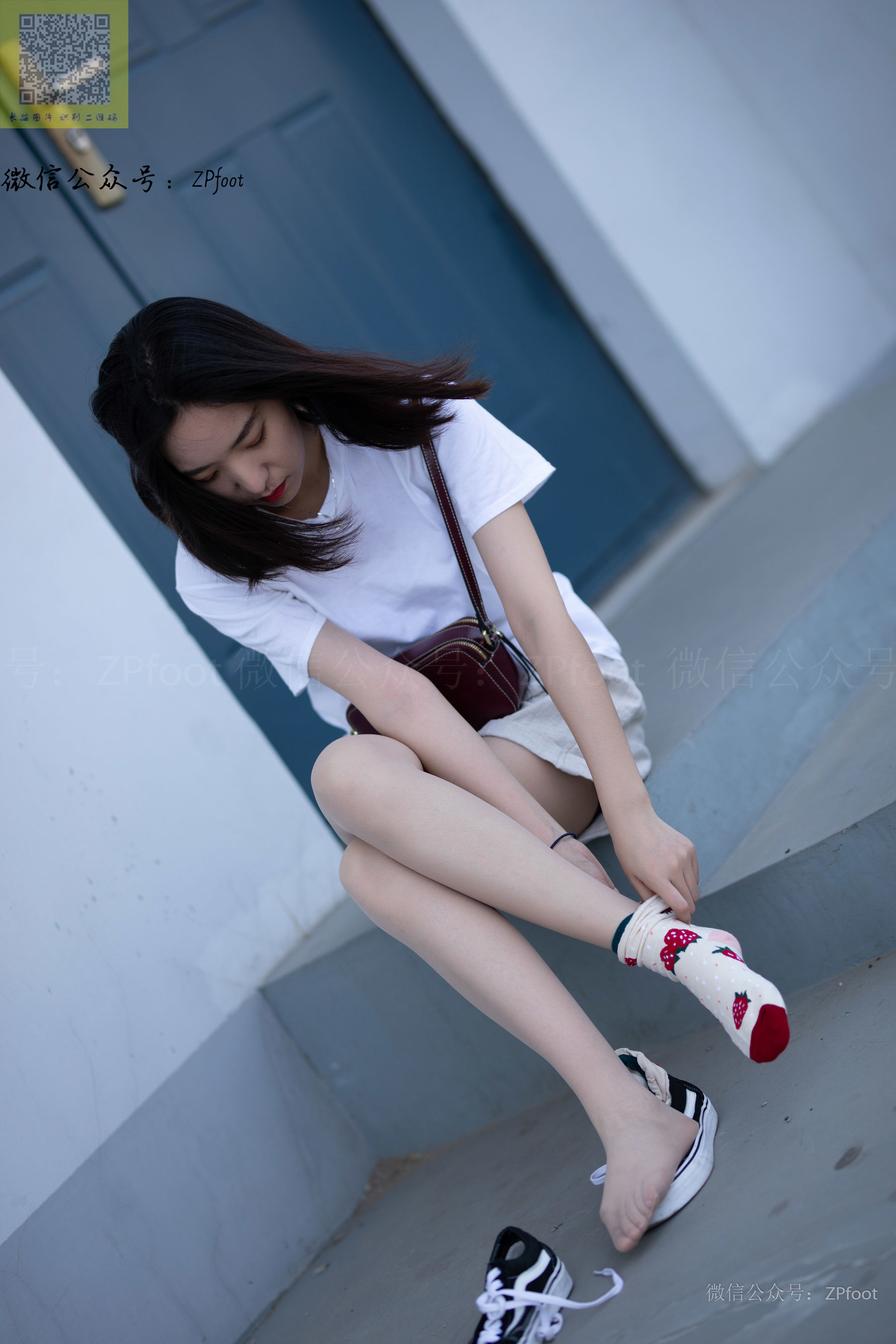 [山茶摄影LSS] NO.141  学妹操场肉丝