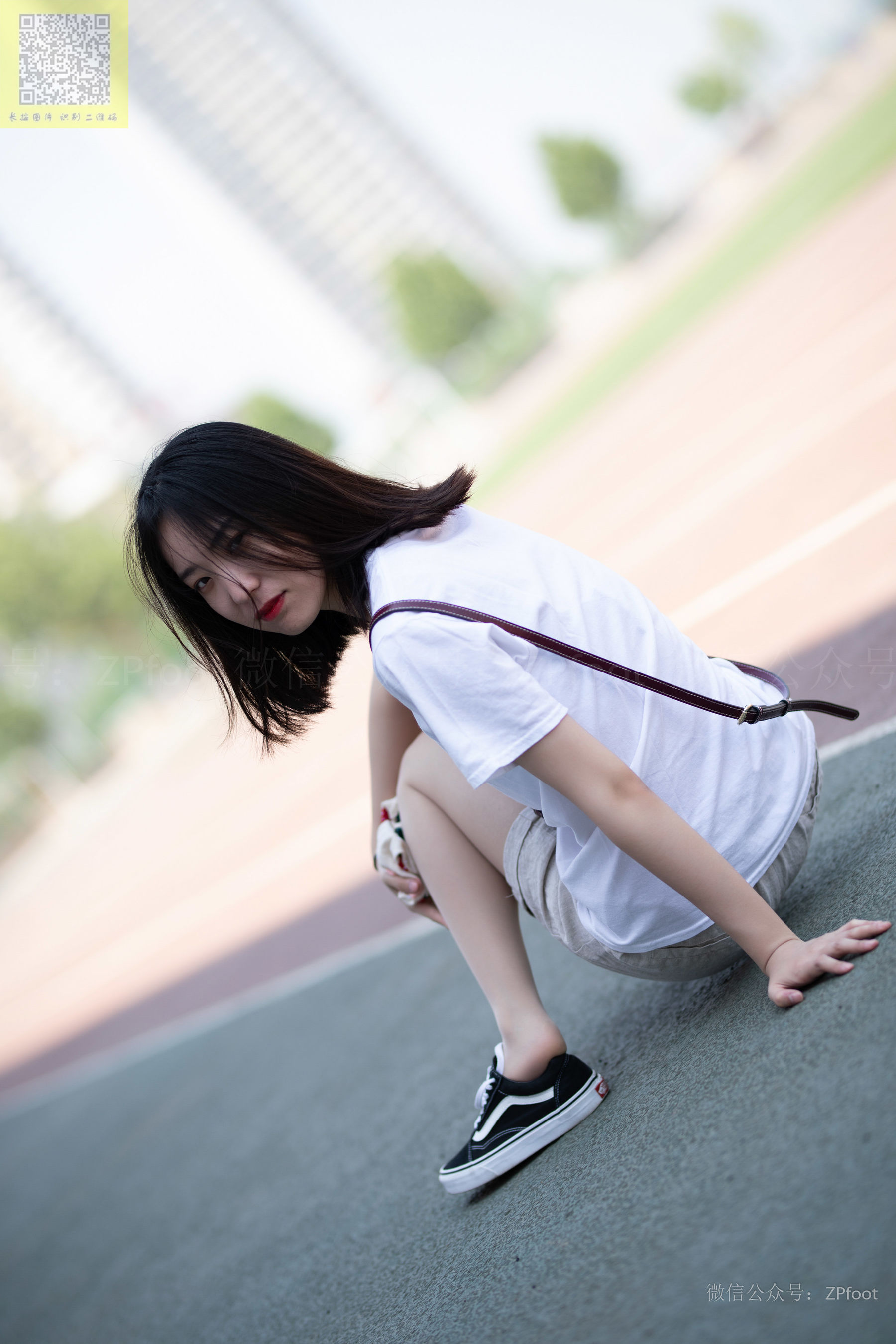 [山茶摄影LSS] NO.141  学妹操场肉丝
