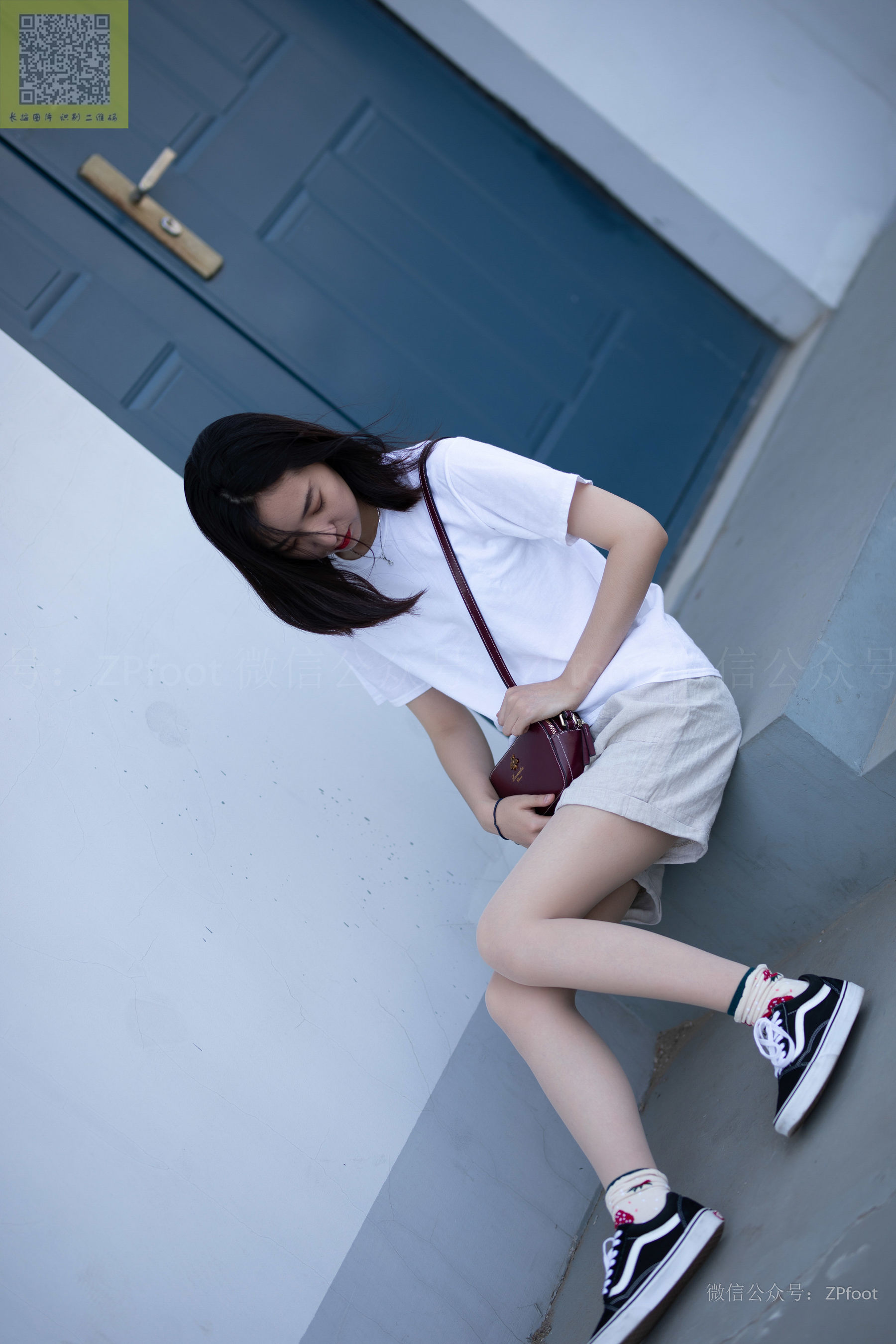 [山茶摄影LSS] NO.141  学妹操场肉丝