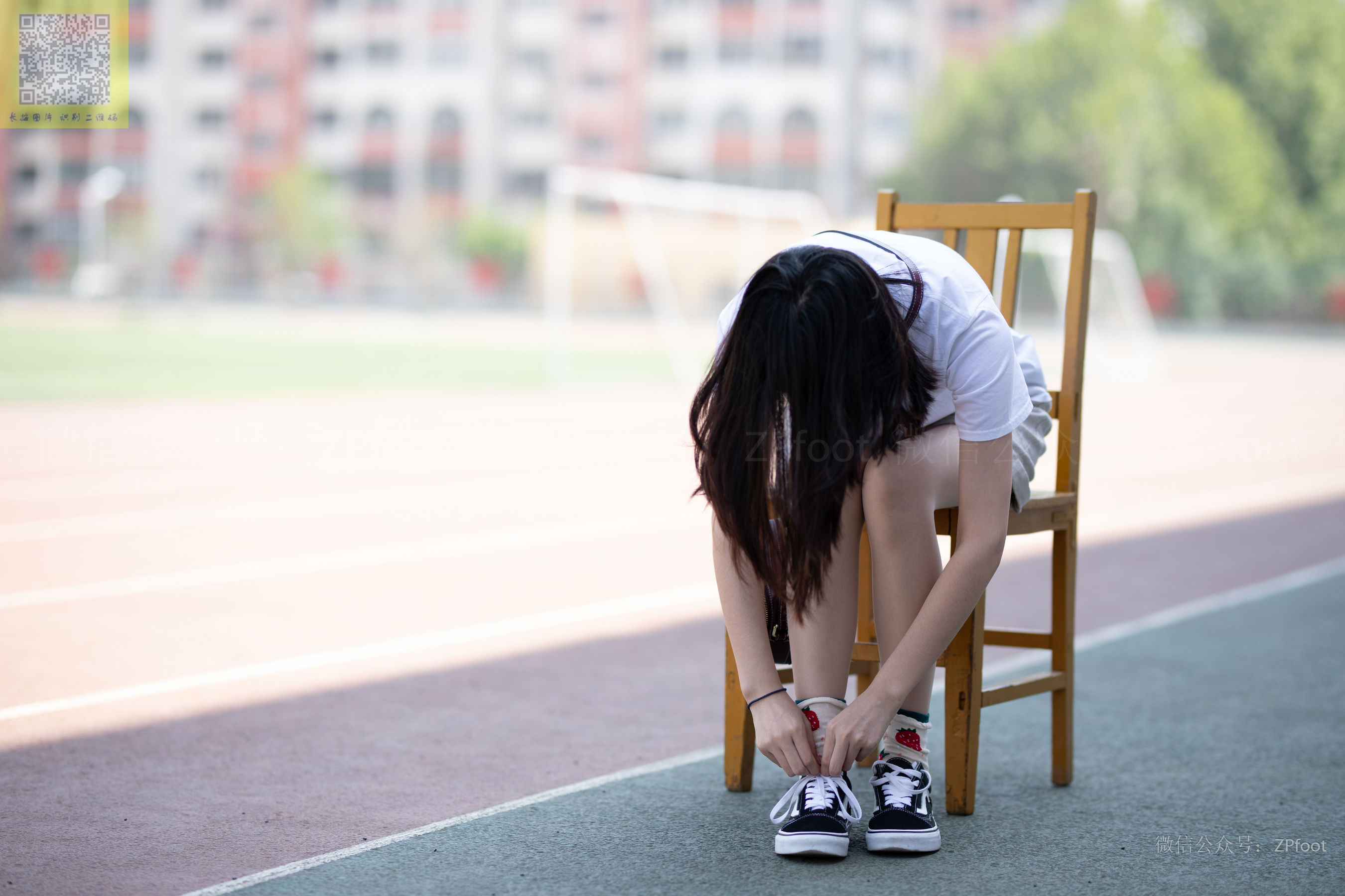 [山茶摄影LSS] NO.141  学妹操场肉丝