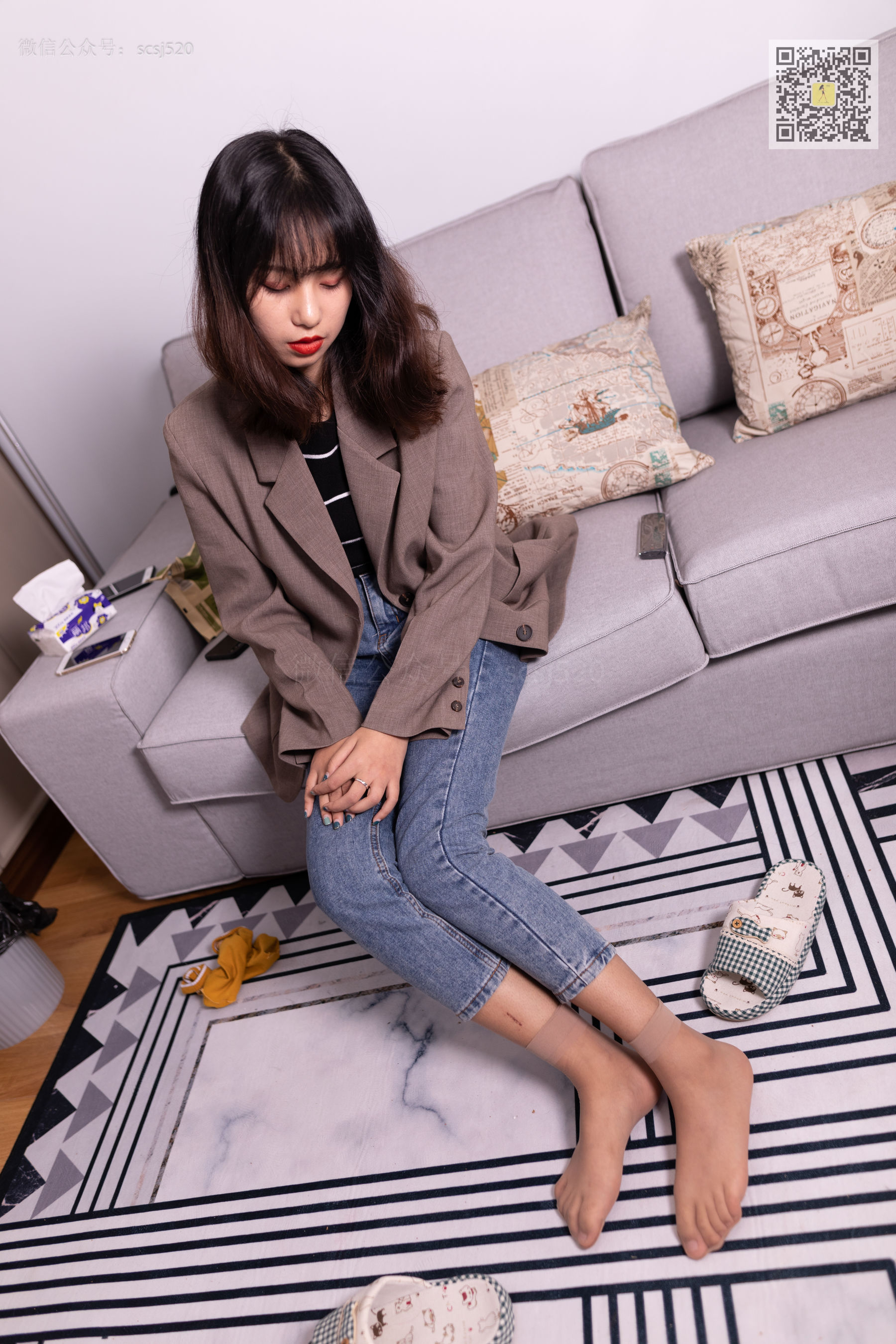 [山茶摄影LSS] NO.278 婷婷 丝袜棉袜哪个是你最爱