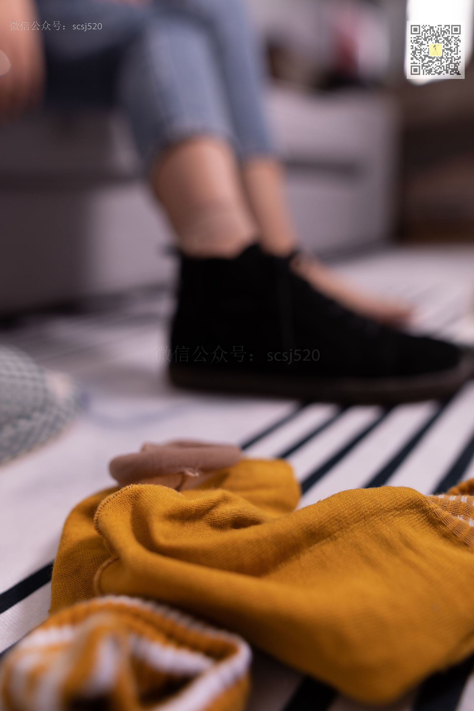 [山茶摄影LSS] NO.278 婷婷 丝袜棉袜哪个是你最爱
