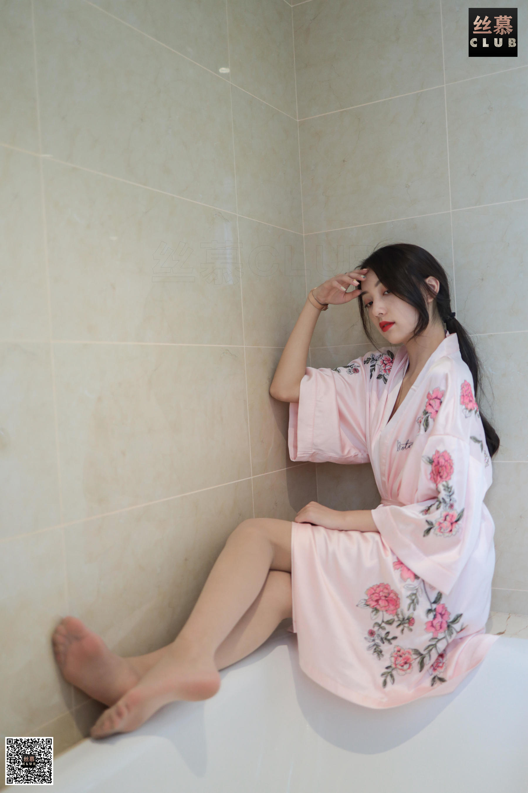 [丝慕] SM074 天天一元 诗晴《睡袍 浴缸》