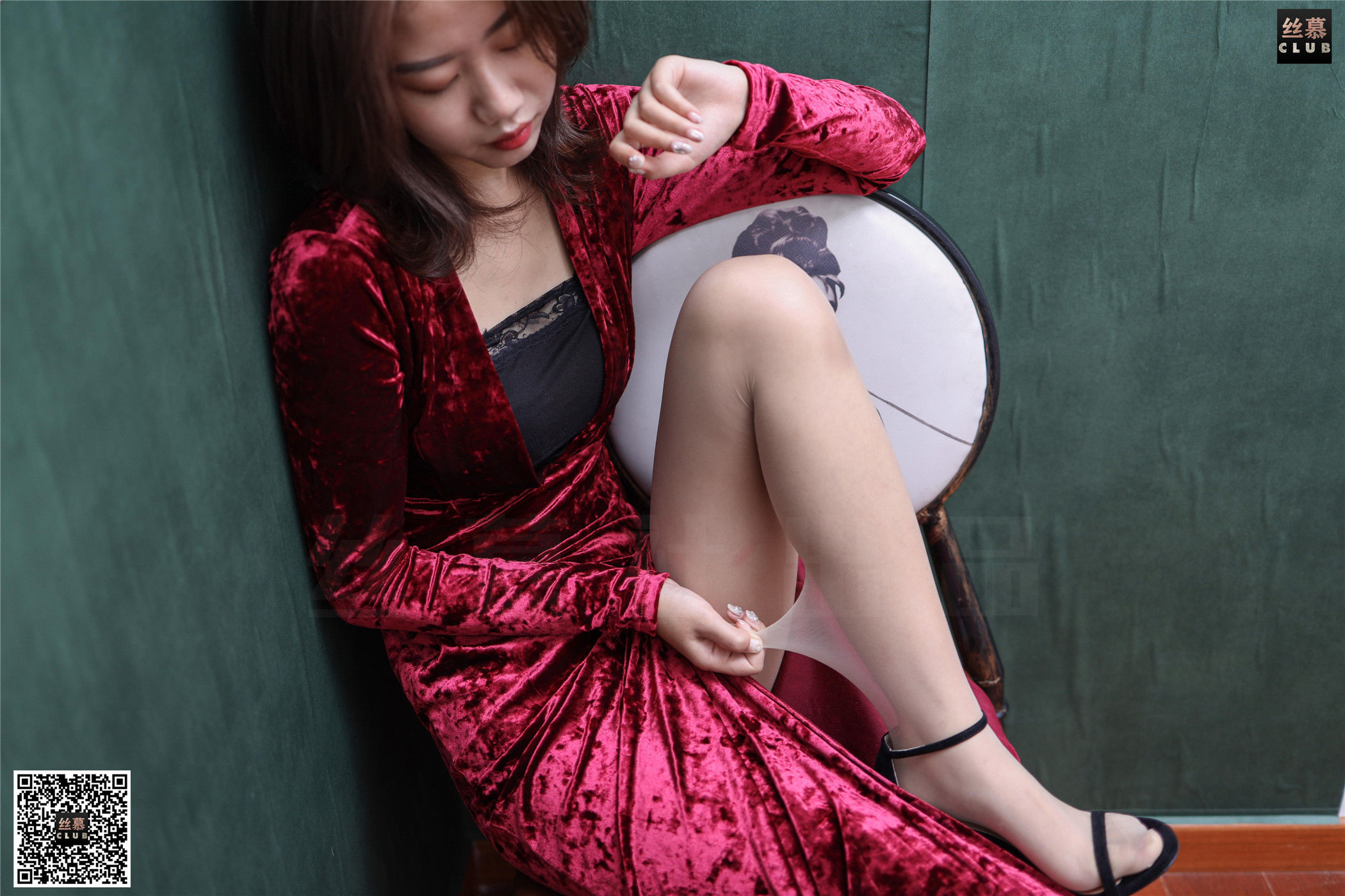 [丝慕] SM116 天天一元 女王的战衣