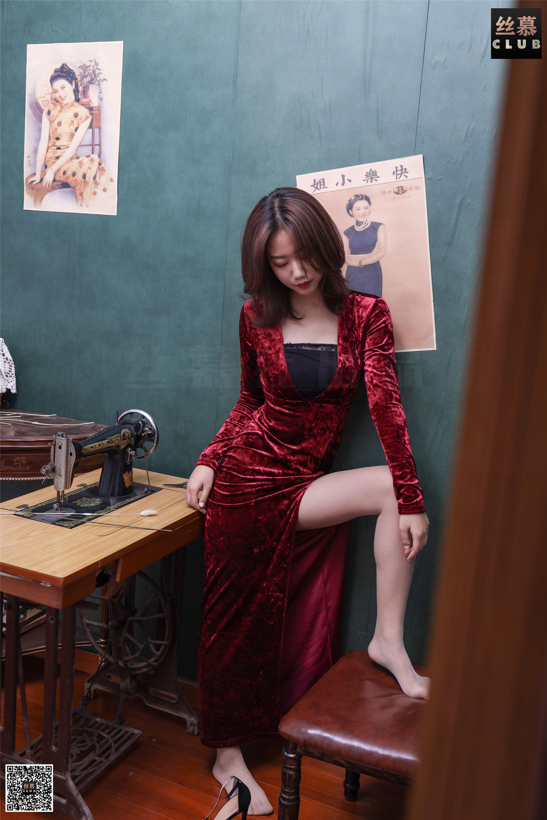 [丝慕] SM116 天天一元 女王的战衣