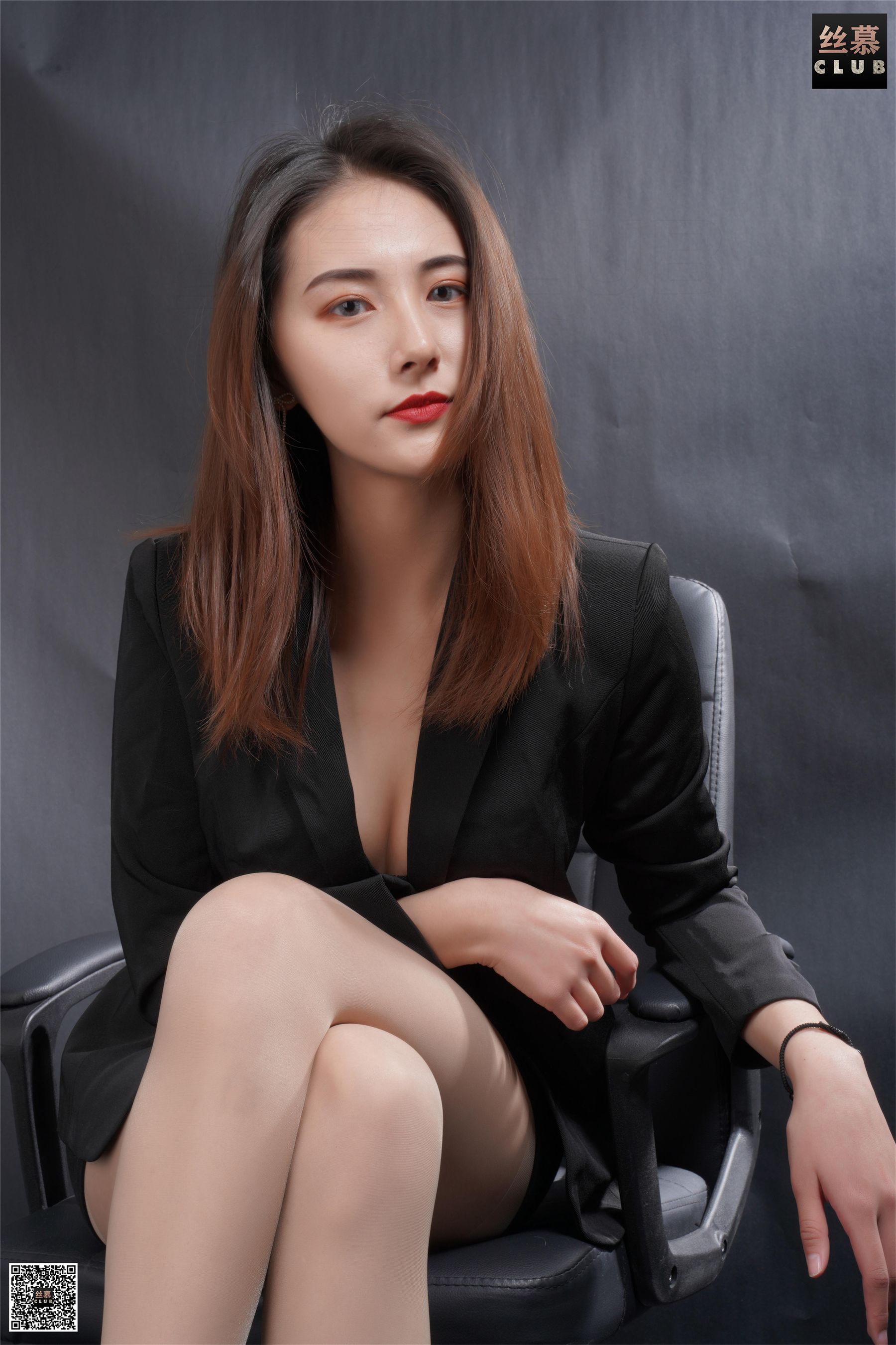[丝慕] SM185 天天一元 婷婷《美脚女BOSS 回顾》