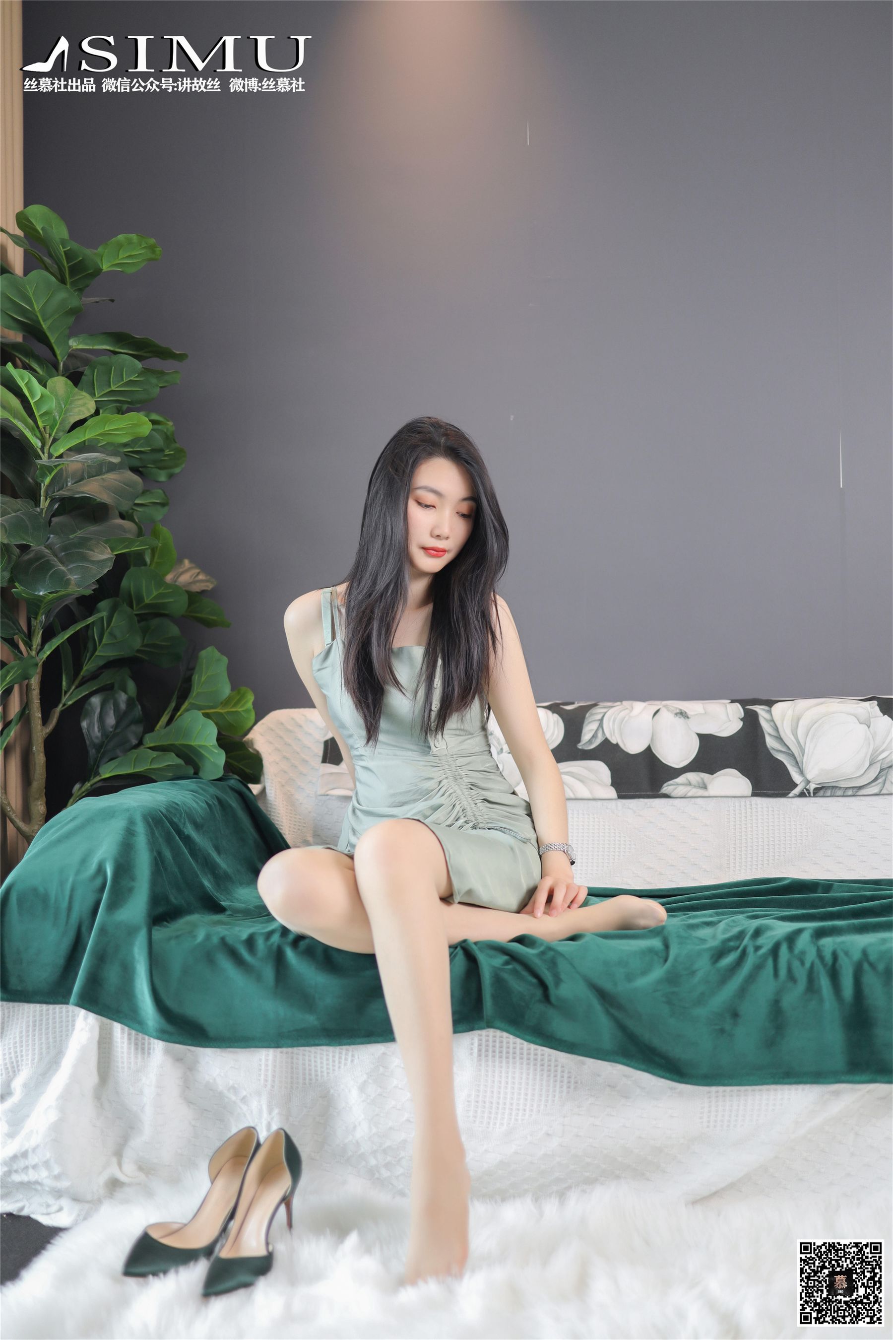 [丝慕] SM230 天天一元 可儿《OL装还是吊带裙》