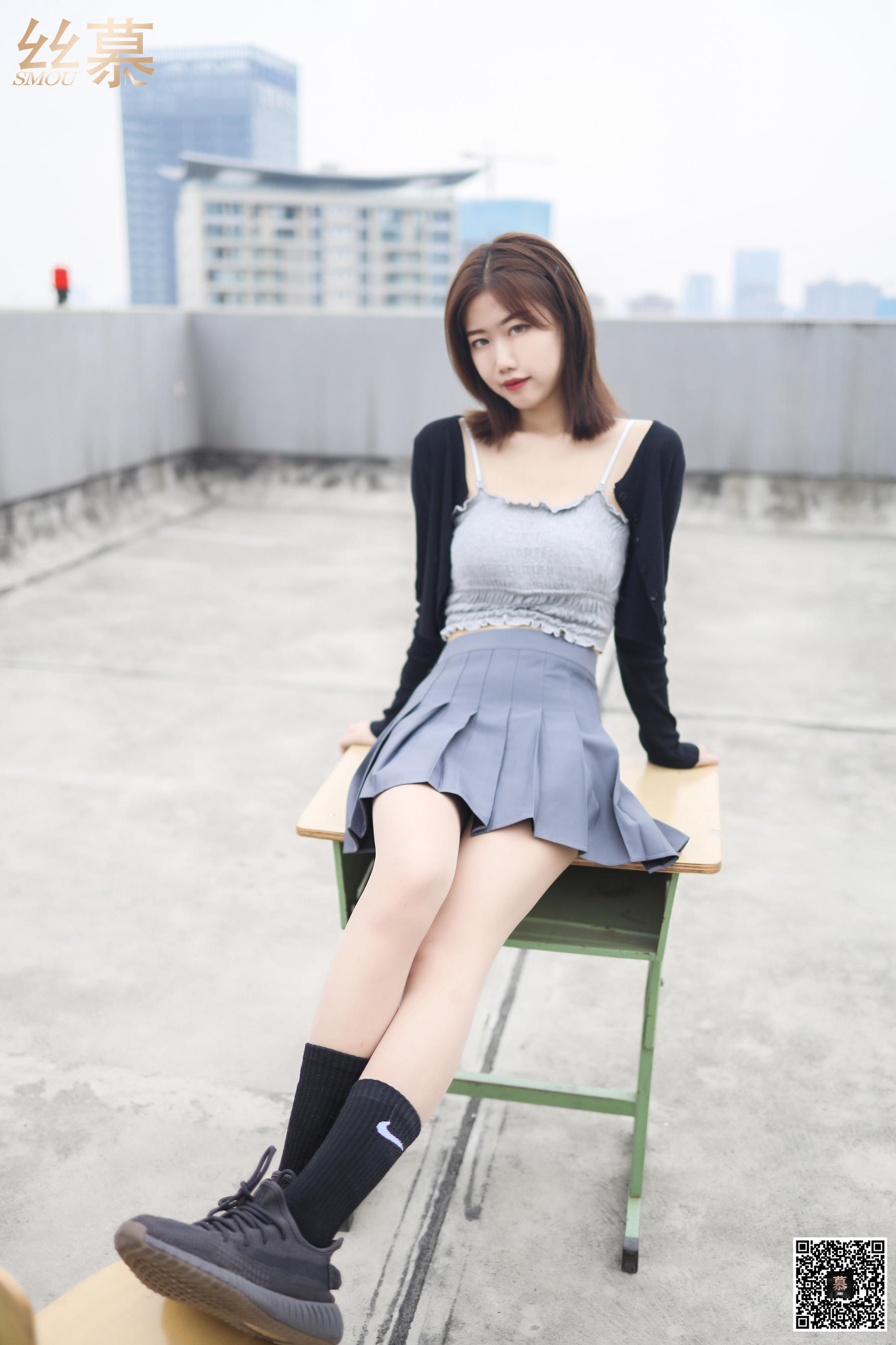 [丝慕] SM288 天天一元 米朵《天台玩丝两姐妹》
