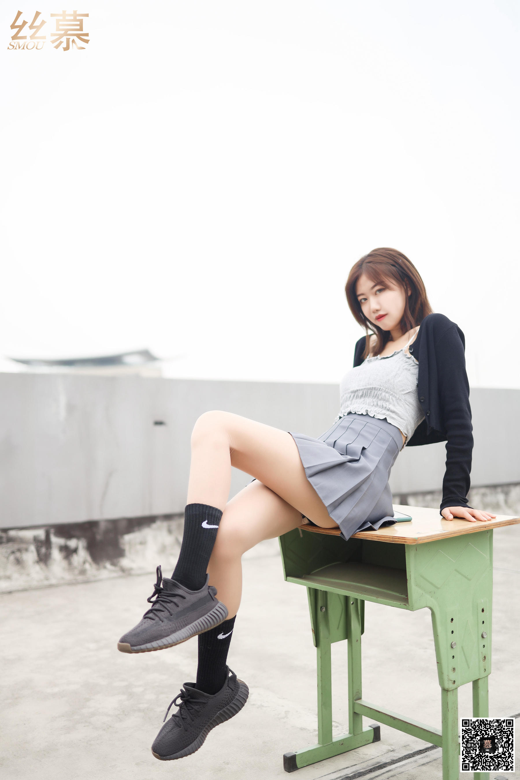 [丝慕] SM288 天天一元 米朵《天台玩丝两姐妹》