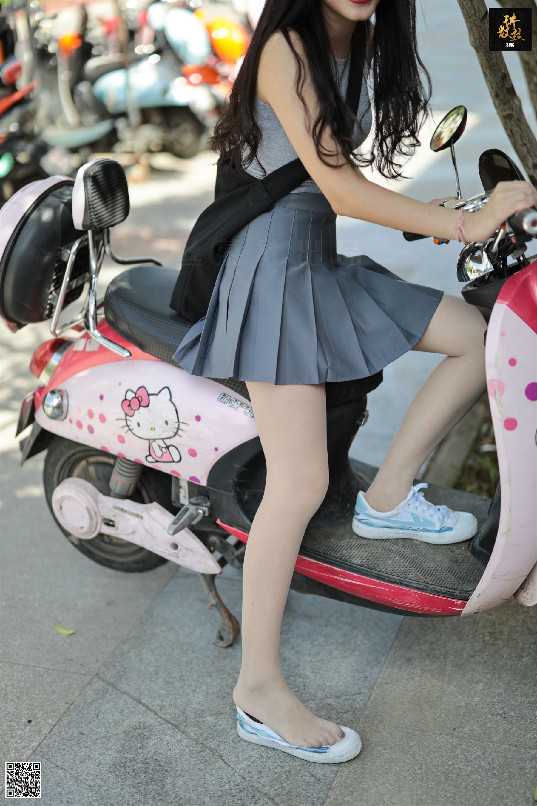 [丝慕] 特写集TX003 双双 《校园小丝妹》