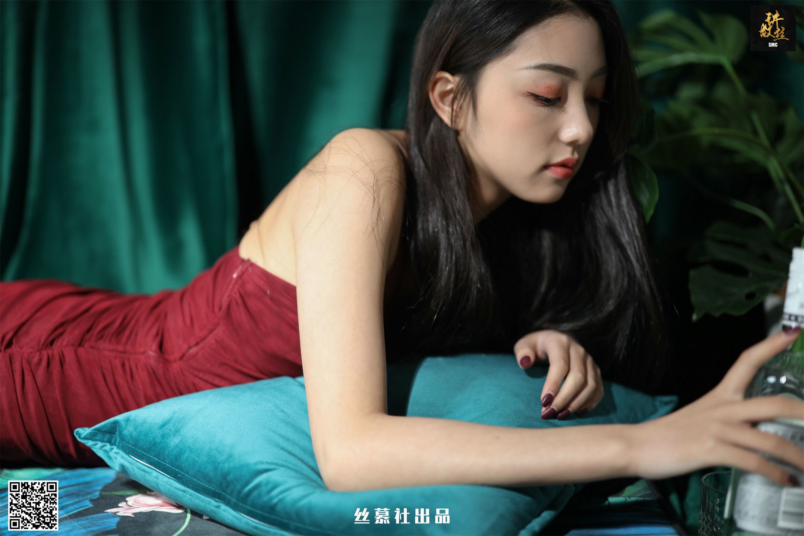 [丝慕] 特写集TX011 诗晴 《高筒“欲”计划》