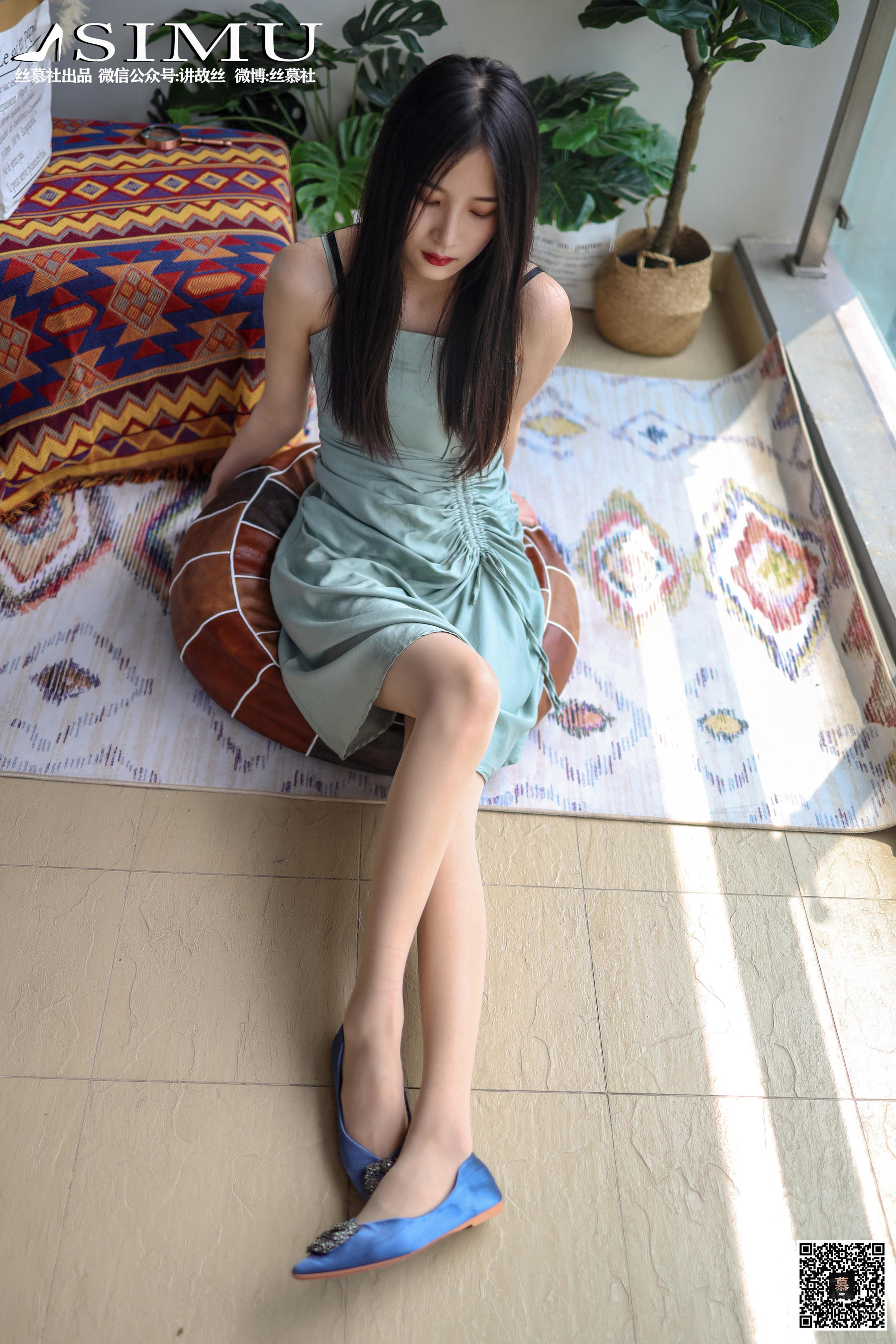 [丝慕] 特写集TX024 熙熙 《阳台玩丝的熙熙》