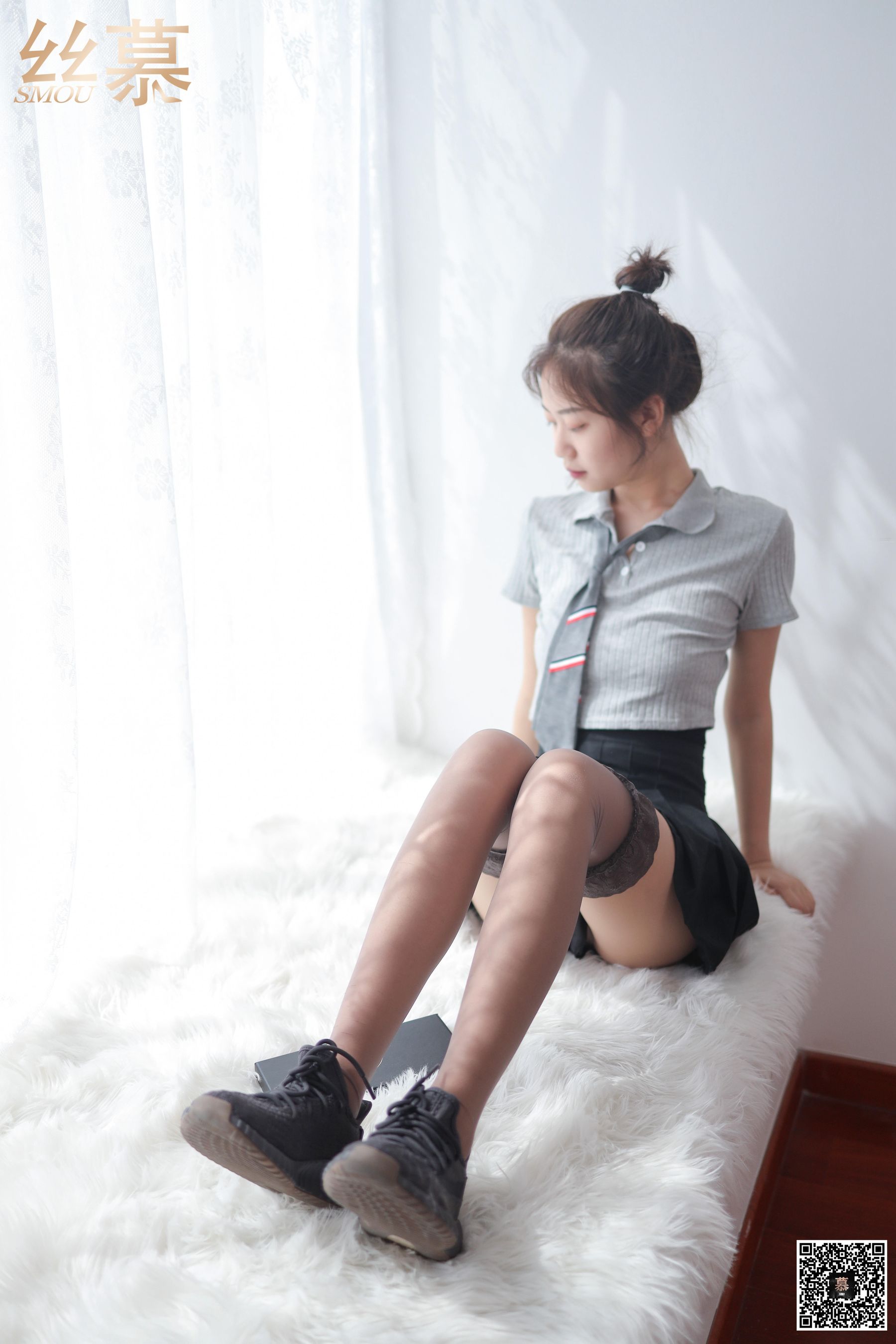 [丝慕] 特写集TX041 米朵 《缠在腿上的双丝诱惑》