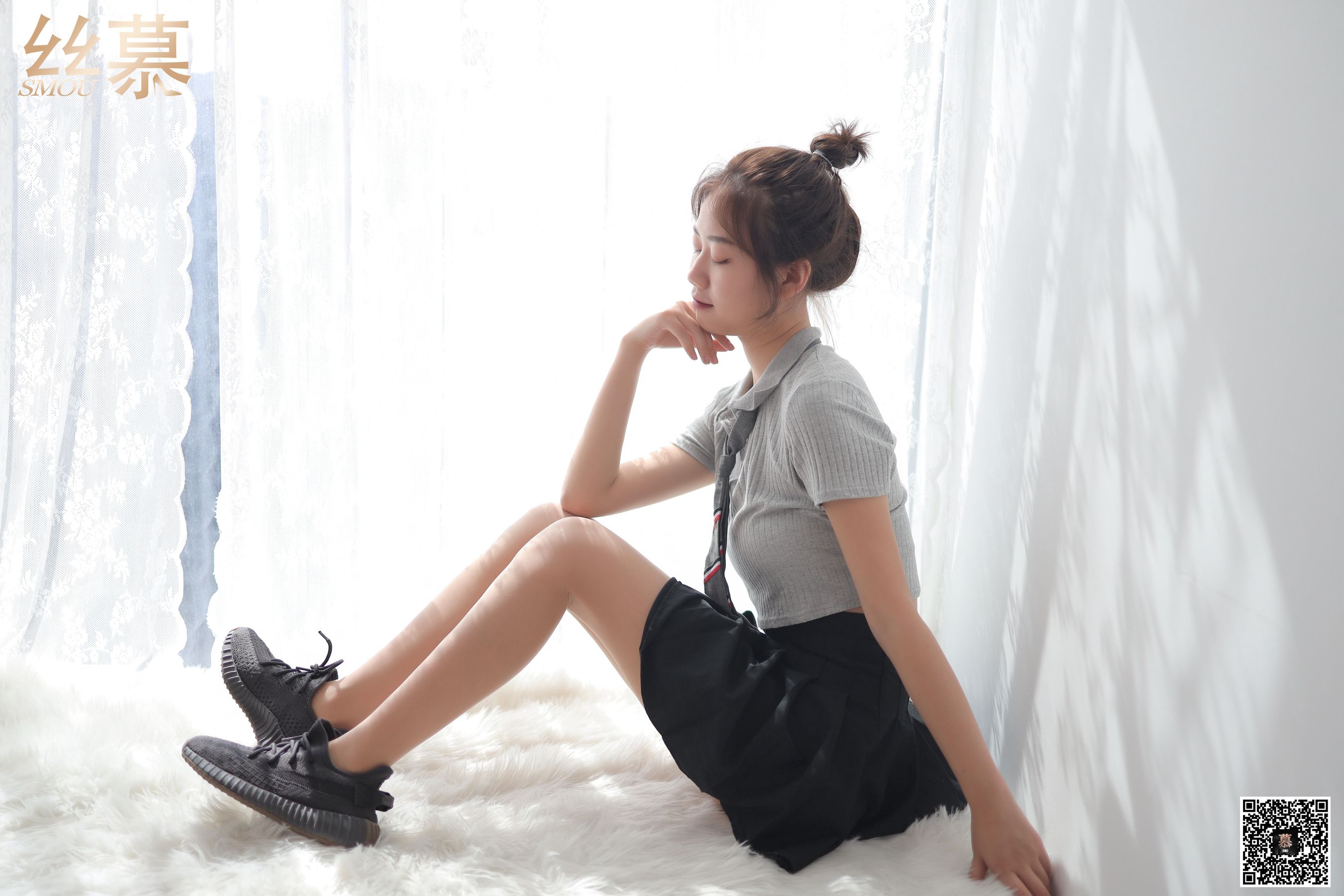 [丝慕] 特写集TX041 米朵 《缠在腿上的双丝诱惑》