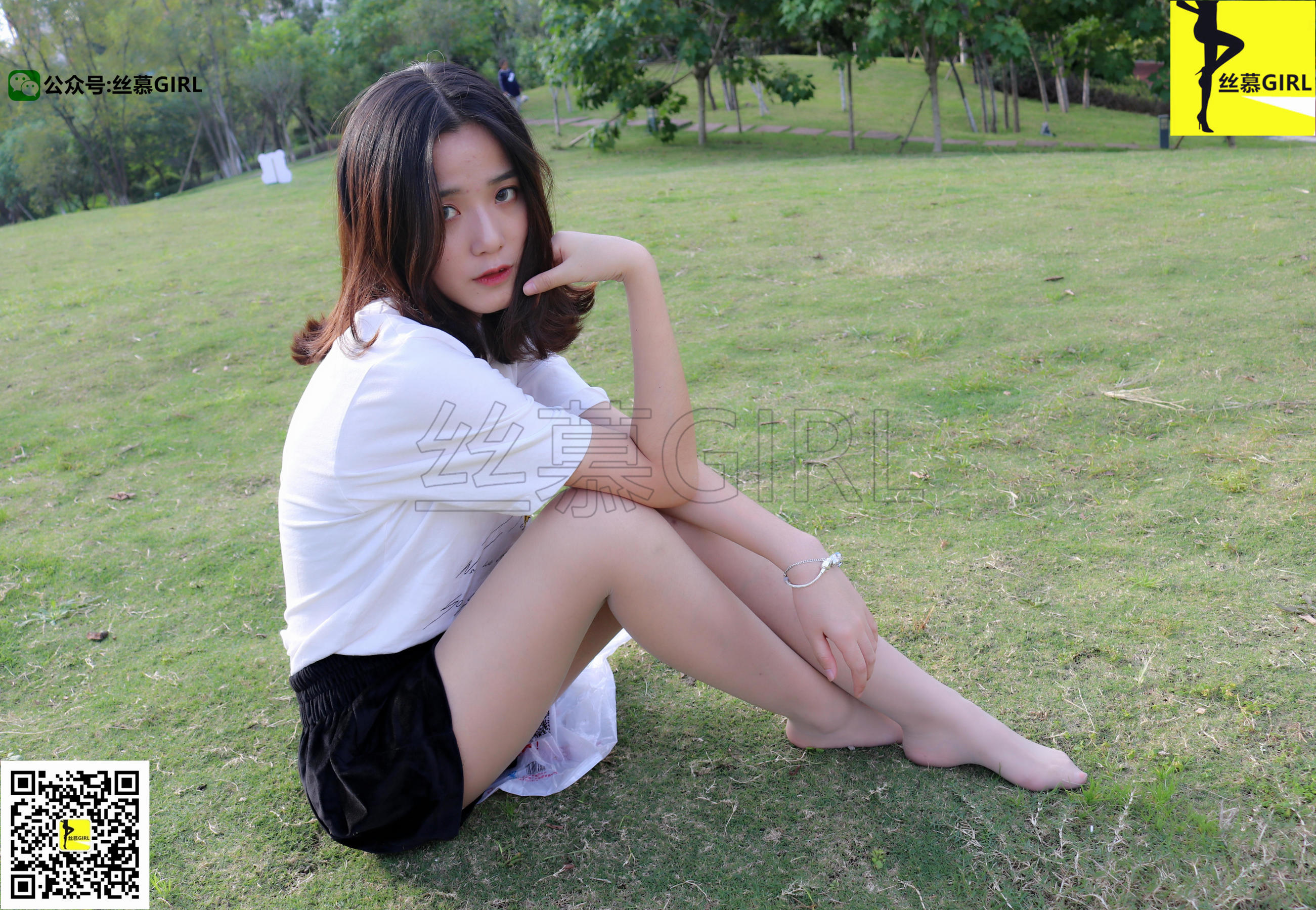 [丝慕] 第014期 四月 《黑天鹅与白天鹅》
