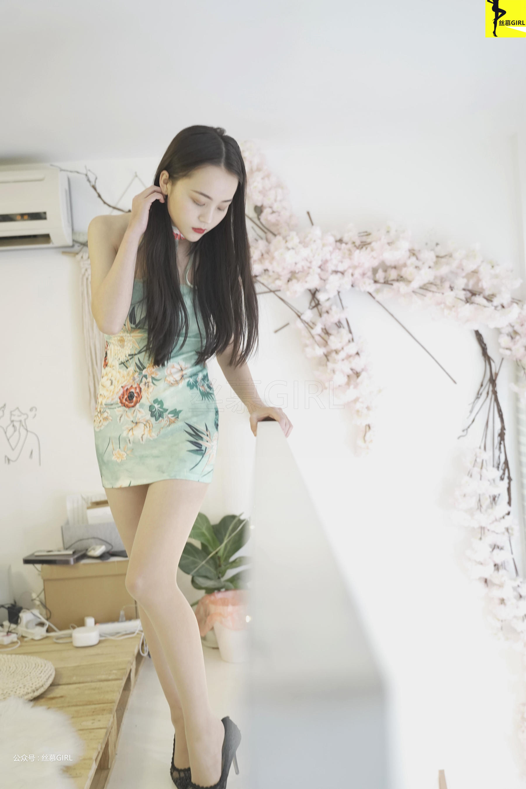 [丝慕] 第037期 凉晨 《新凉晨旗袍变装》