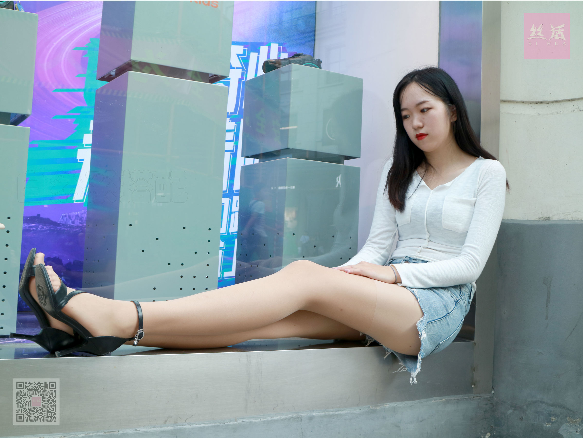 [思话SiHua] SH010 子琦 类似街拍